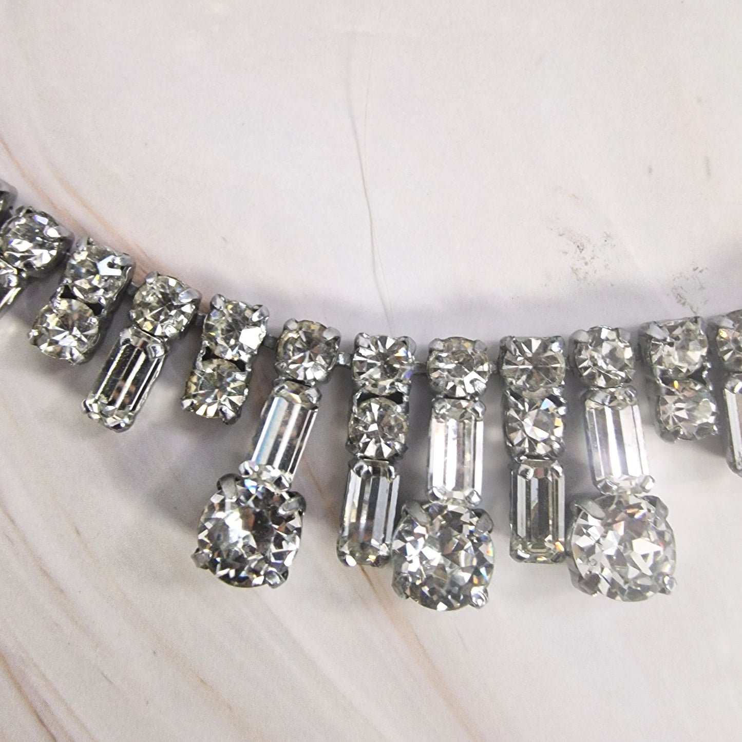 Mid-Century Silver-Tone Rhinestone Choker Necklace, Graduated Fan Baguette Center, Clear Crystal, 1950s 1960s Vintage Costume Jewelry – photo 4