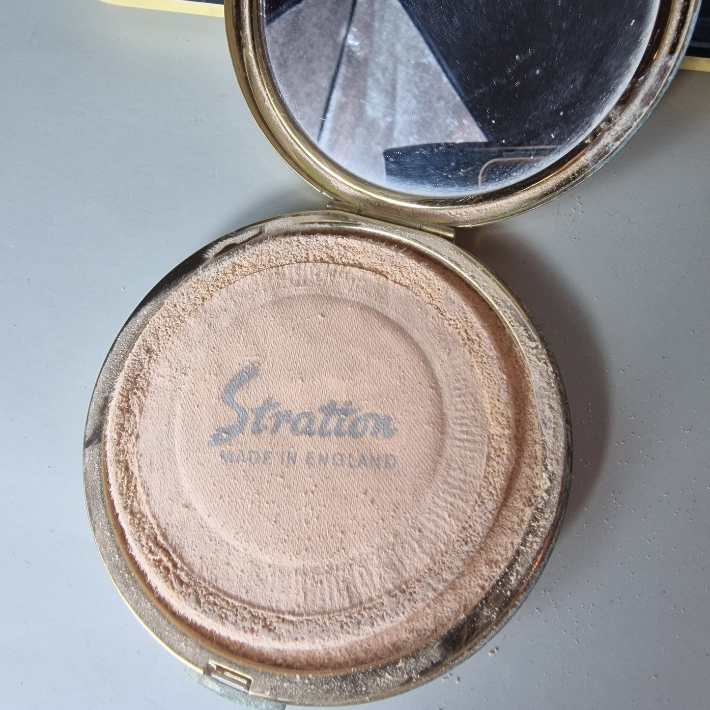 Vintage Stratton 1950s Gold-Tone Powder Compact Butterfly Mid-Century Signed UK