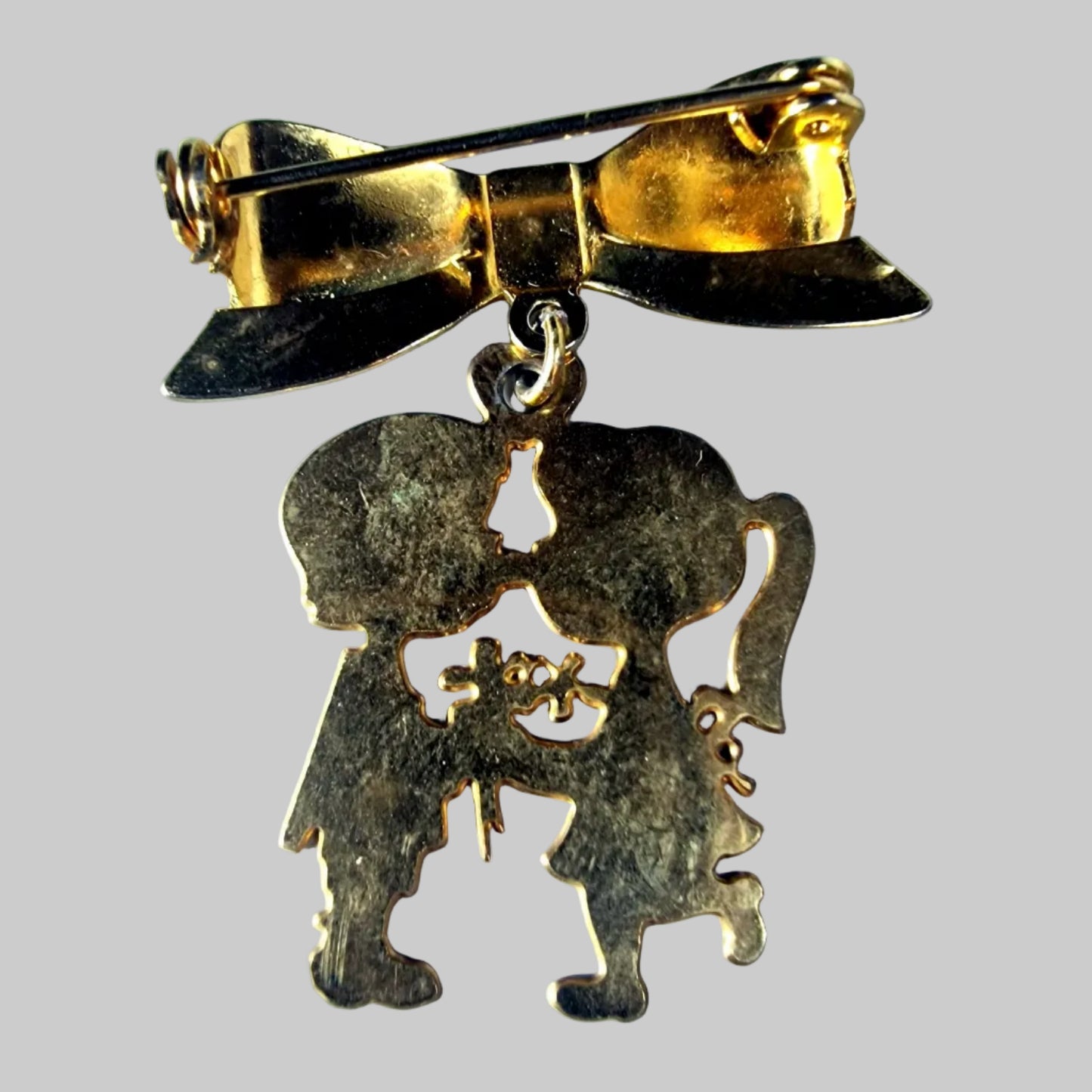 Vintage Gold-Tone Bow Poodle Girl Figural Brooch Mid-Century Costume Animal Pin – photo 2