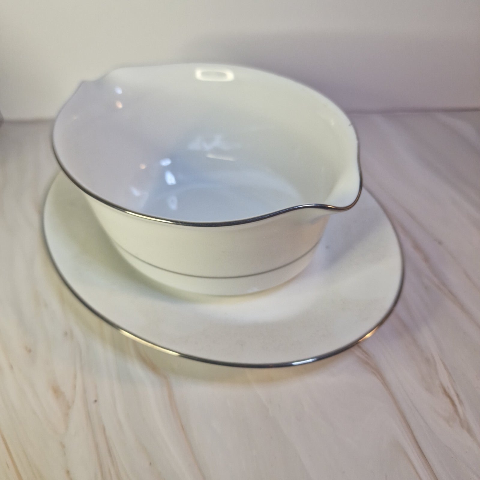 Noritake Legendary Regency Silver 3582, Japanese Porcelain Gravy Boat and Stand, Platinum Trim, Formal Dining Tableware, Vintage – photo 2