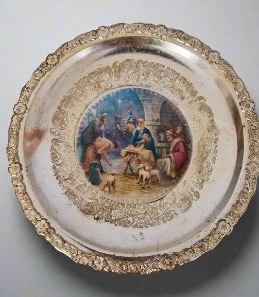Vintage Nativity Scene Decorative Plate, Ornate Gold-Tone Embossed Border, 17 cm, Religious Christmas Wall Plate, Vintage Home Decor