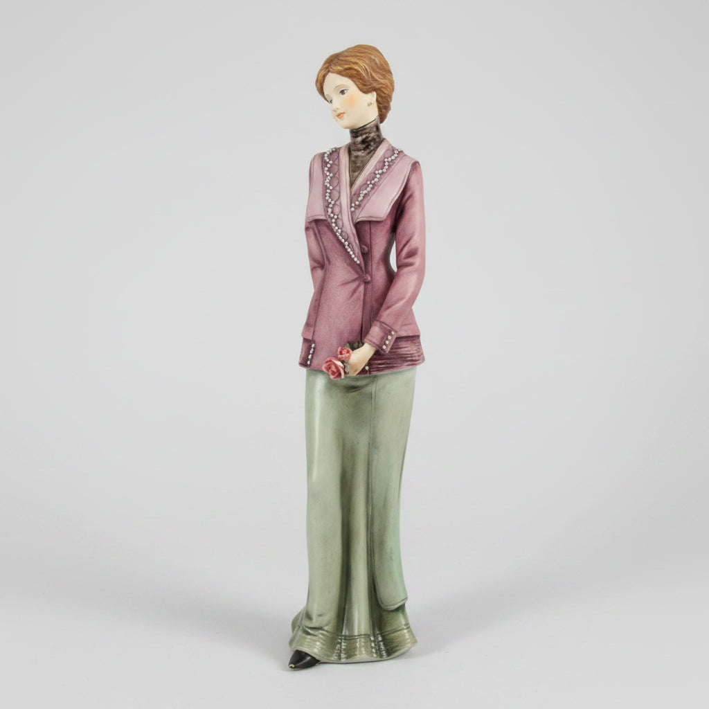 The Regal Collection Beatrice Figurine, P020 Hand-Painted Lady, 1990s Collectable Home Decor, Vintage Figurine – photo 3