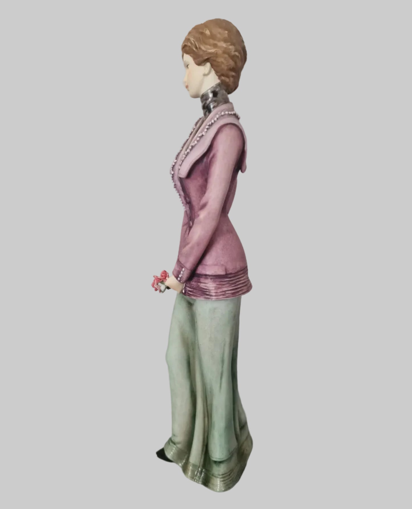 The Regal Collection Beatrice Figurine, P020 Hand-Painted Lady, 1990s Collectable Home Decor, Vintage Figurine – photo 6