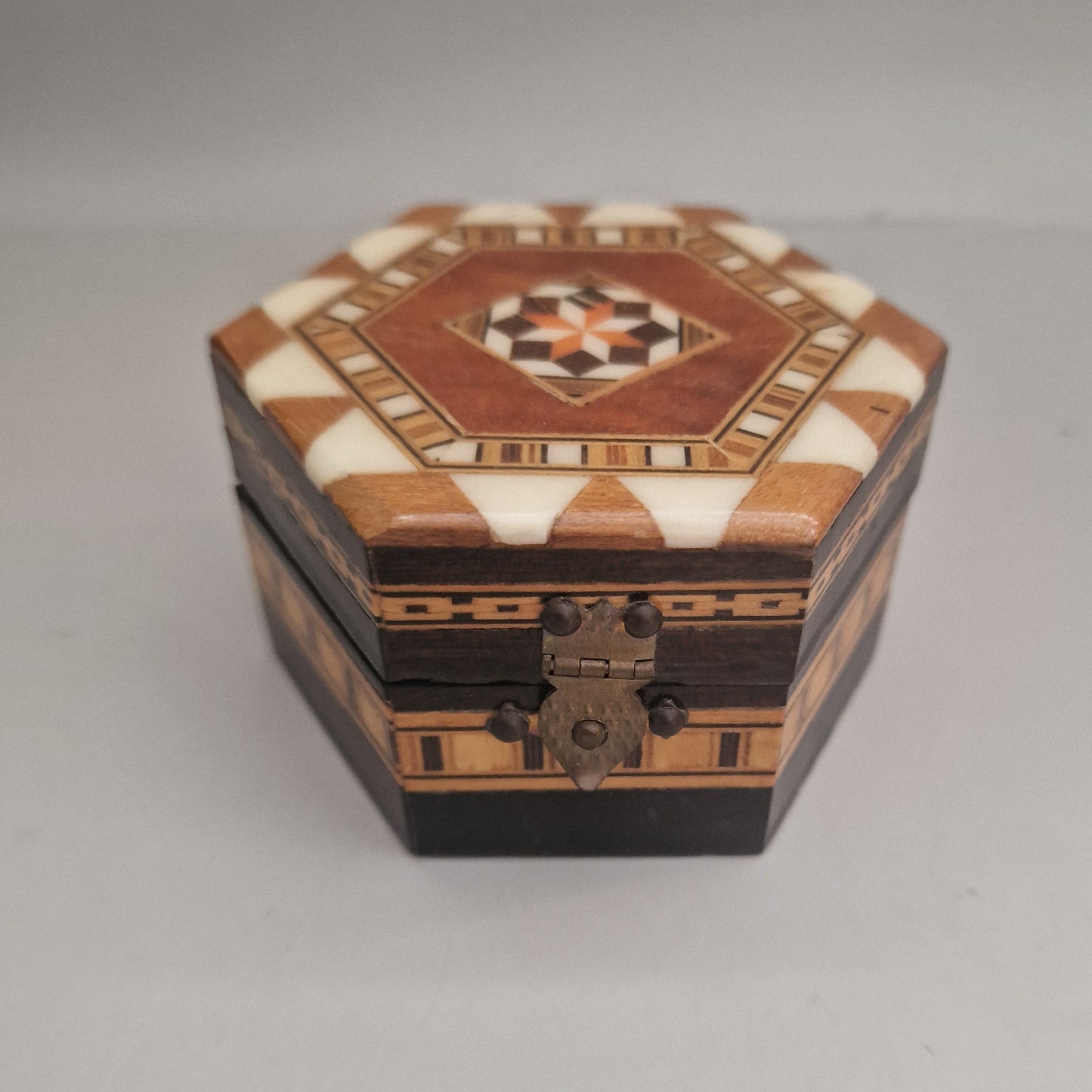 Vintage Marquetry Wood Inlay Jewellery Box Hexagonal Star Geometric Red Velvet