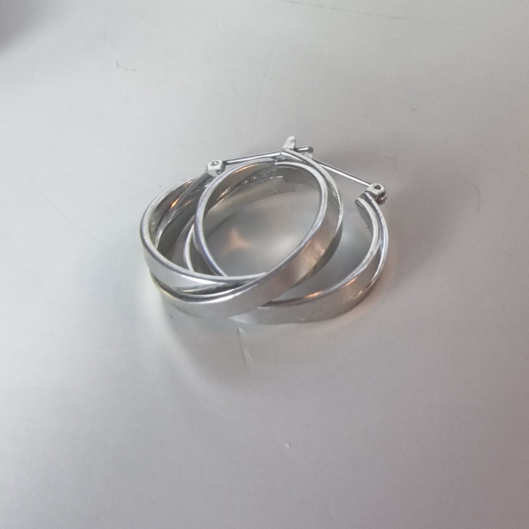 Vintage Silver-Tone Double Hoop Earrings Faux Pearl Ball Insert Geometric 1990s – photo 4