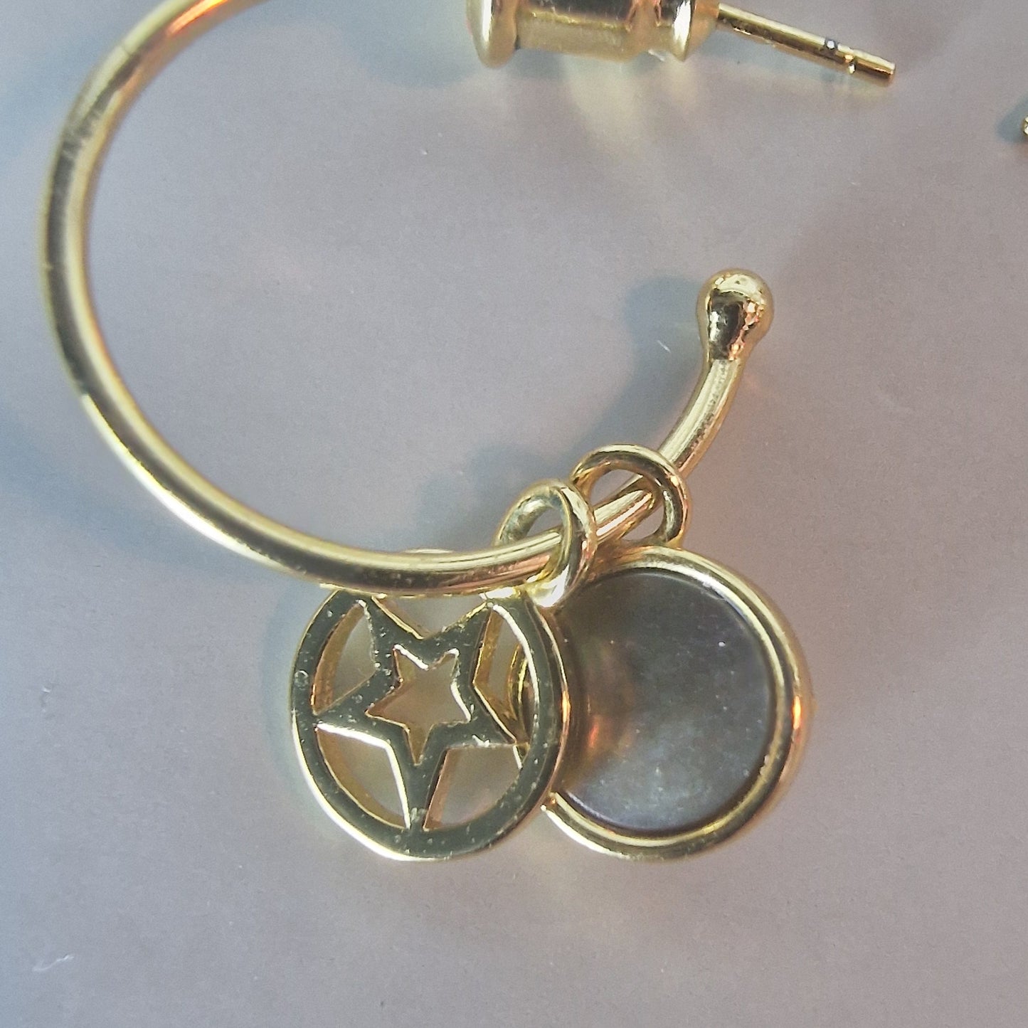 Vintage 1990s Gold-Tone Hoop Earrings Star Disc Dangle Charm Geometric Costume