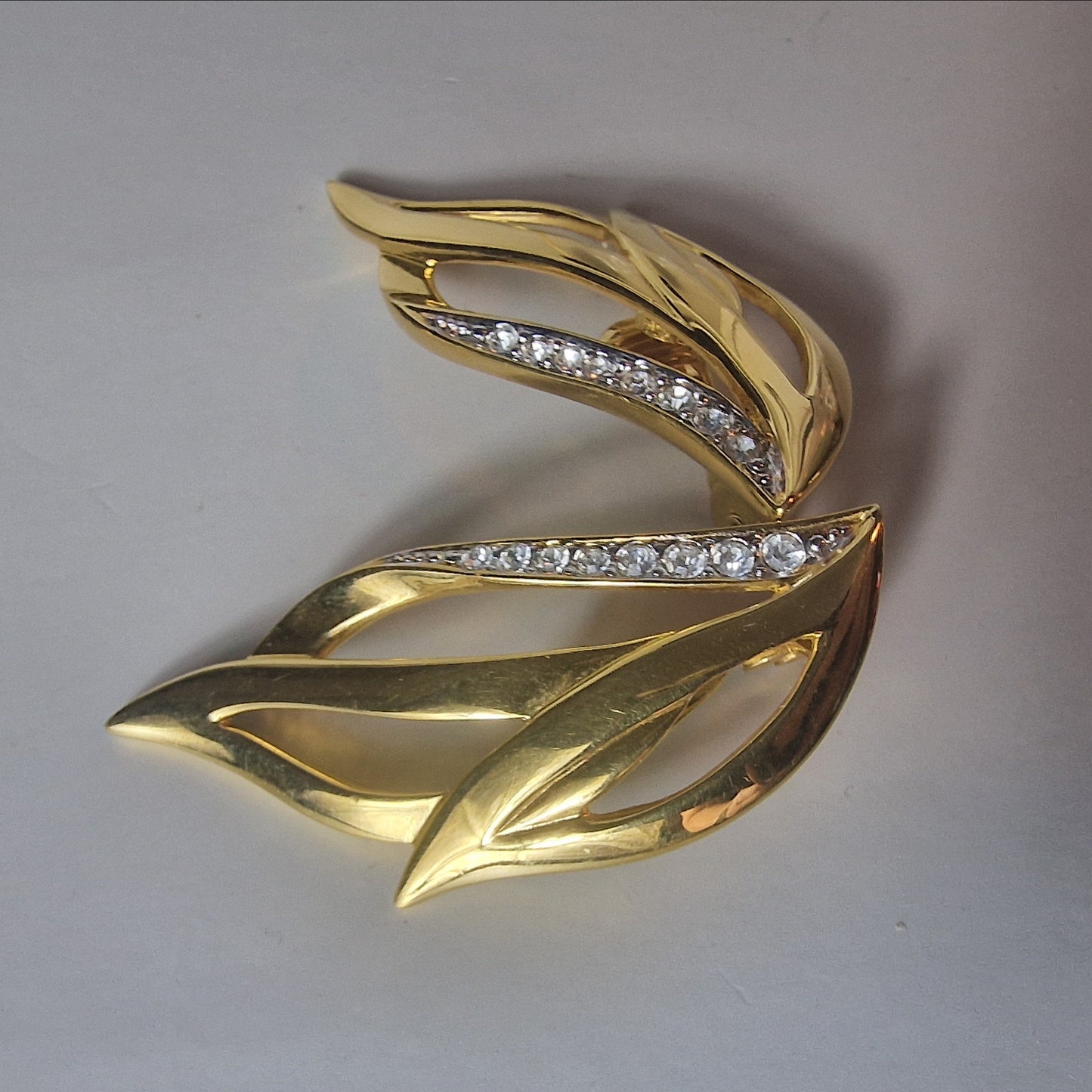 Vintage Monet 1970s Gold-Tone Clip-On Earrings Leaf Rhinestone Botanical Signed