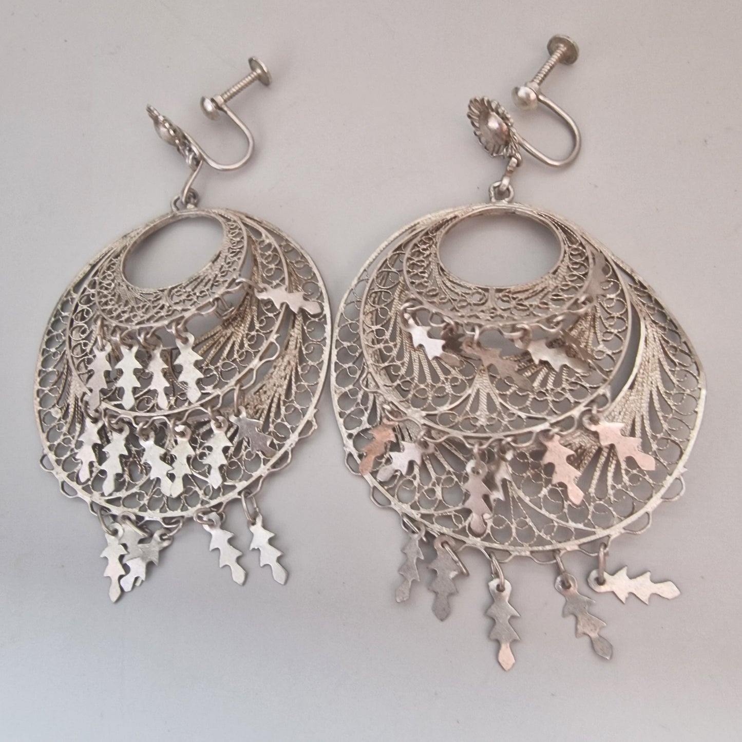 Vintage Silver-Tone Filigree Drop Earrings Screw Back Floral Foliage Statement