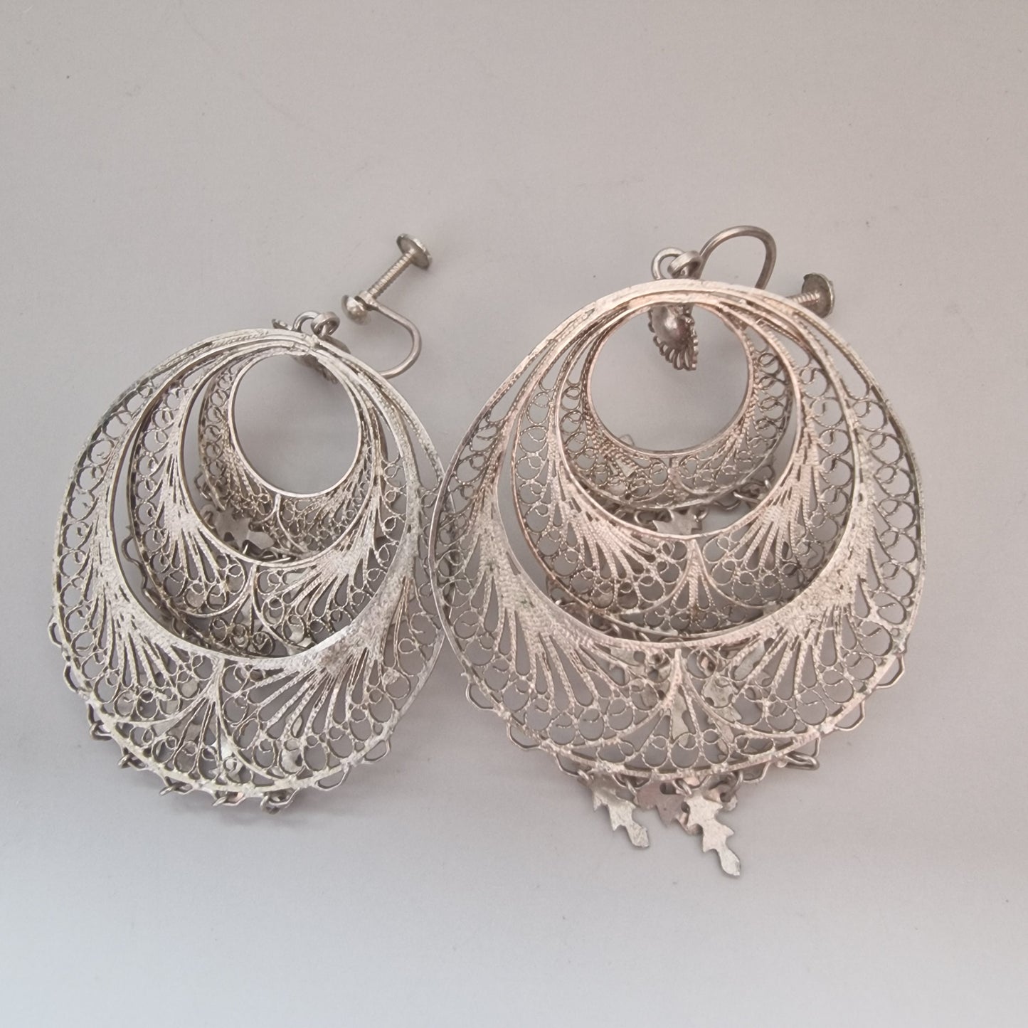 Vintage Silver-Tone Filigree Drop Earrings Screw Back Floral Foliage Statement