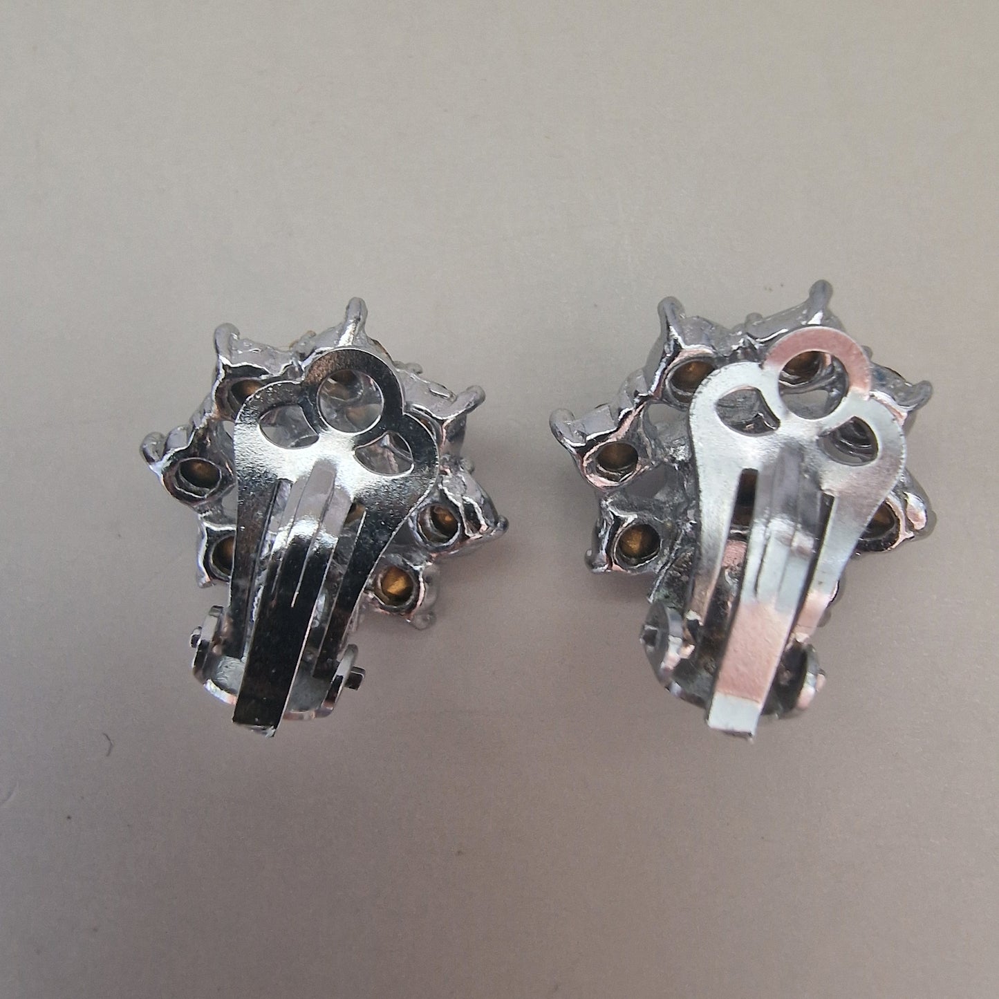 Vintage Silver-Tone Blue Rhinestone Cluster Clip-On Earrings Starburst Floral – photo 3