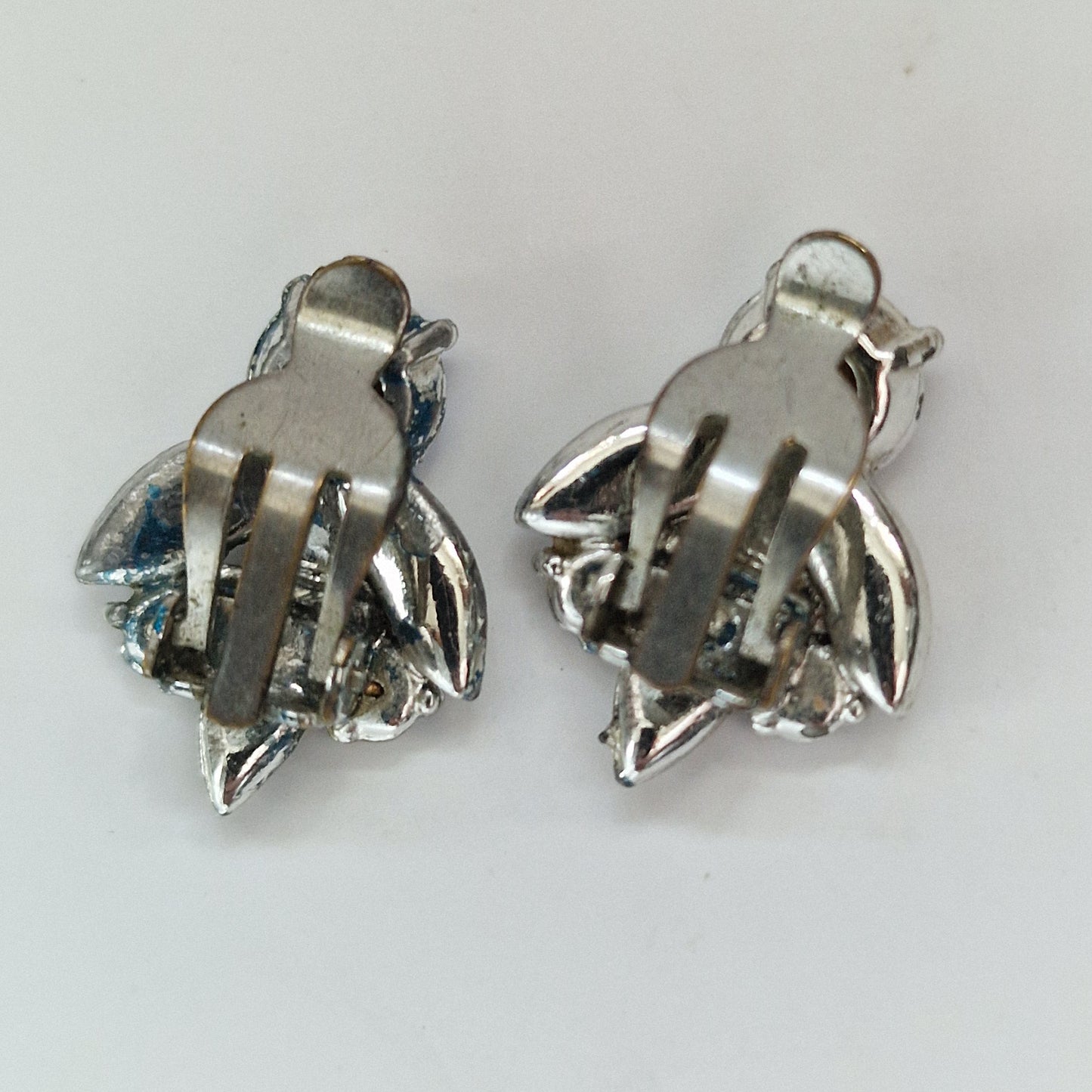 Vintage 1960s Silver-Tone Blue Clear Rhinestone Leaf Cluster Clip-On Earrings