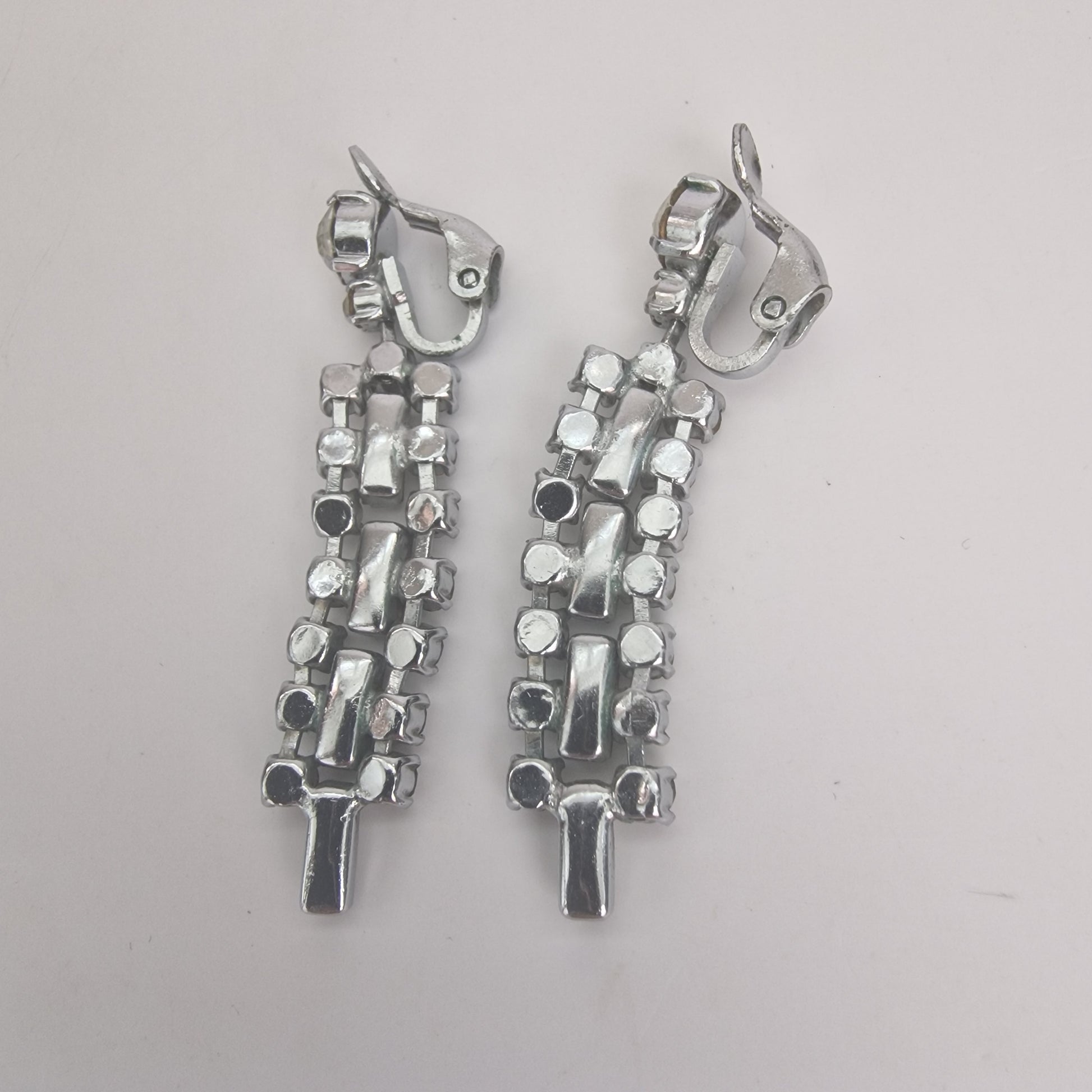 Vintage 1960s Silver-Tone Rhinestone Dangle Earrings Baguette Geometric Clip-On – photo 2
