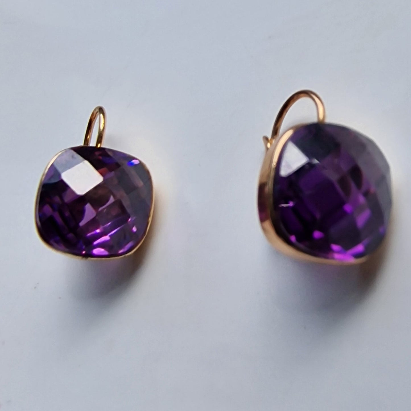 Vintage 1980s Gold-Filled Deep Purple Stone Cushion Cut Drop Earrings Lever Back