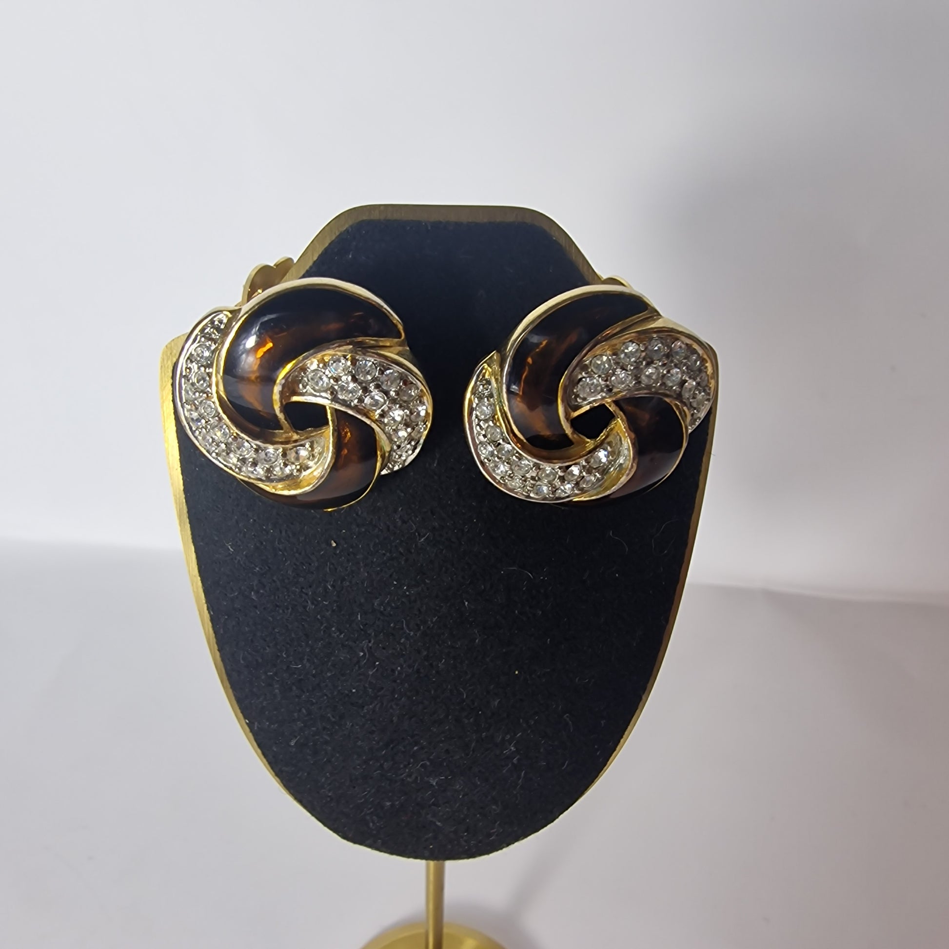 Vintage 1980s Gold-Tone Brown Enamel Clip-On Earrings Rhinestone Swirl Geometric – photo 5