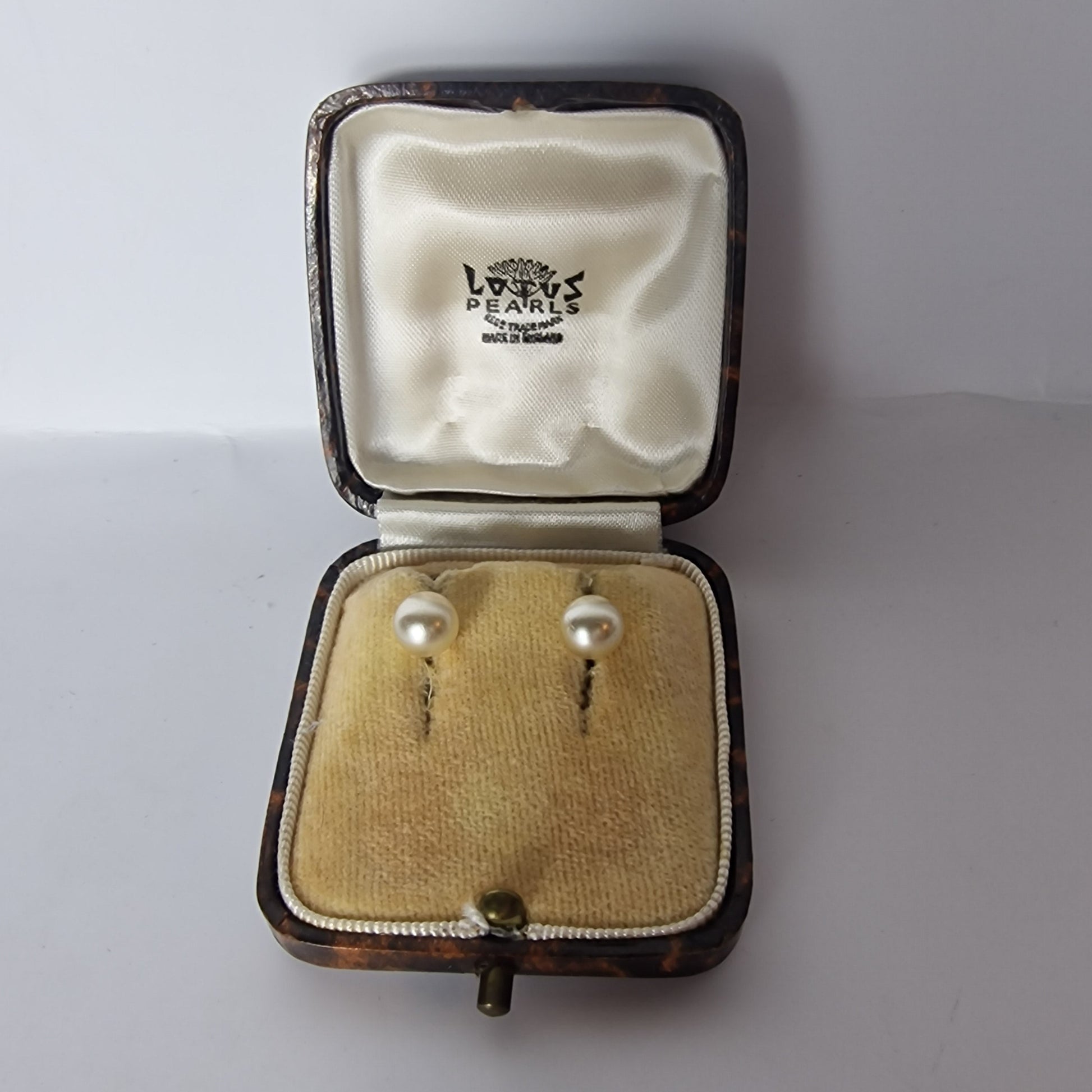 Vintage Lotus Pearls 1950s Bronze-Tone Faux Pearl Screw-Back Earrings England UK