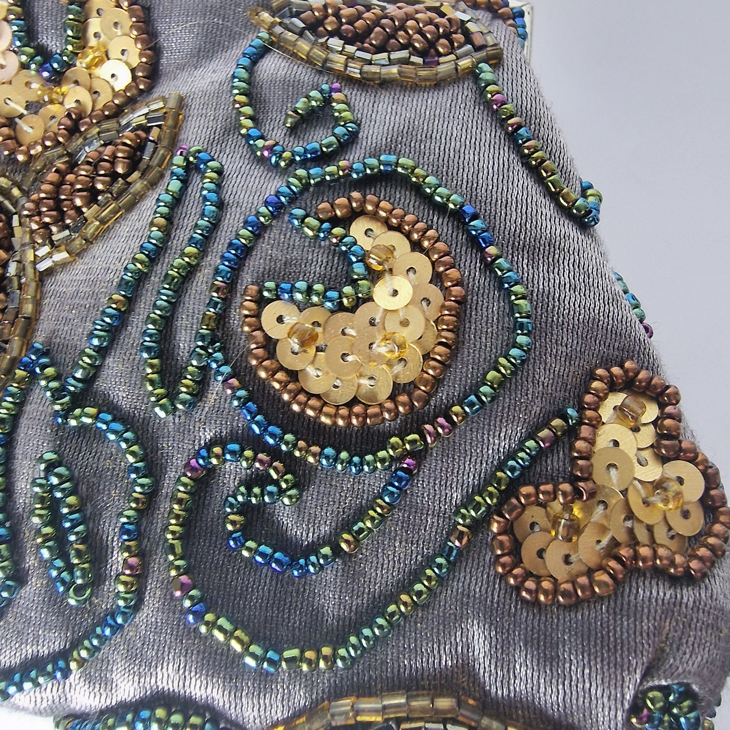 Vintage 1990s Grey Beaded Fabric Evening Clutch Bag Floral Sequin Frame Clasp – photo 3