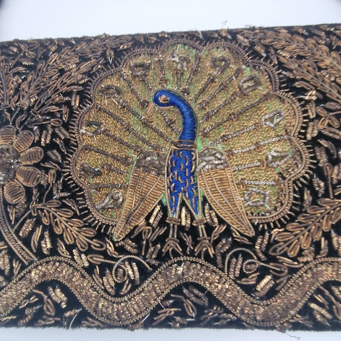 Vintage 1950s Black Gold Embroidered Peacock Bird Clutch Wristlet Evening Bag – photo 4