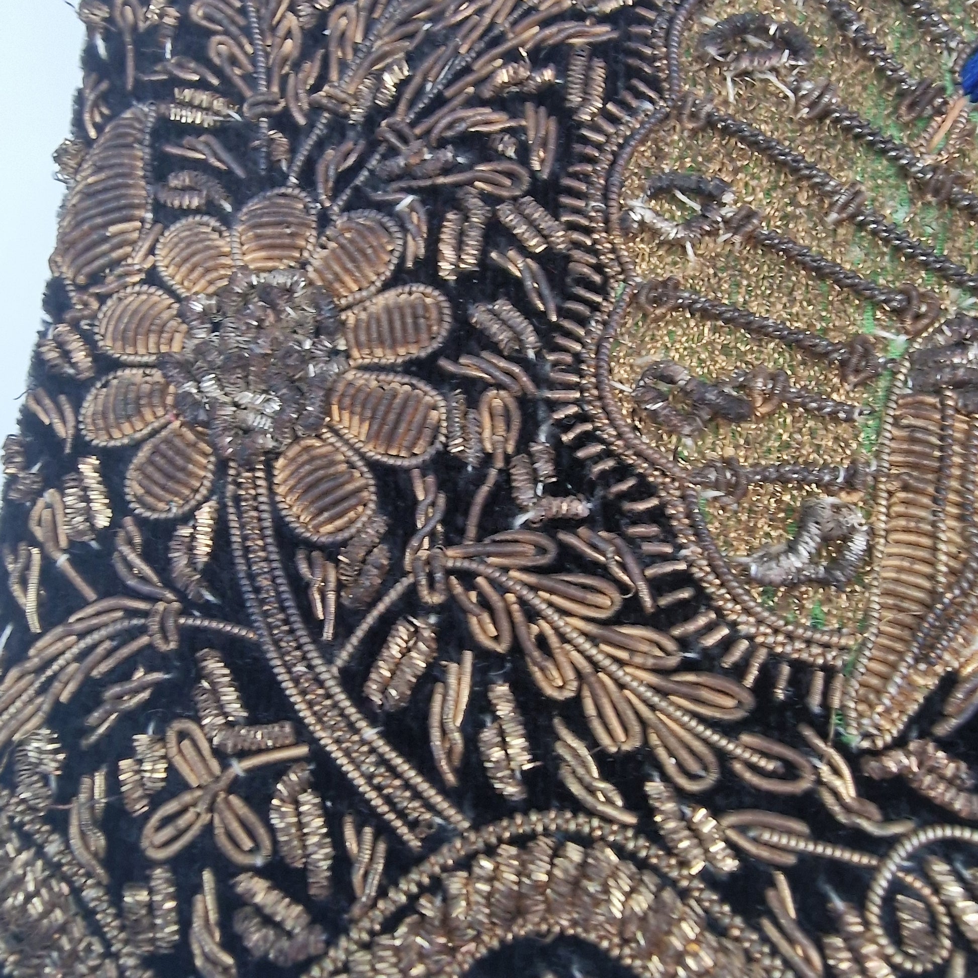 Vintage 1950s Black Gold Embroidered Peacock Bird Clutch Wristlet Evening Bag – photo 5