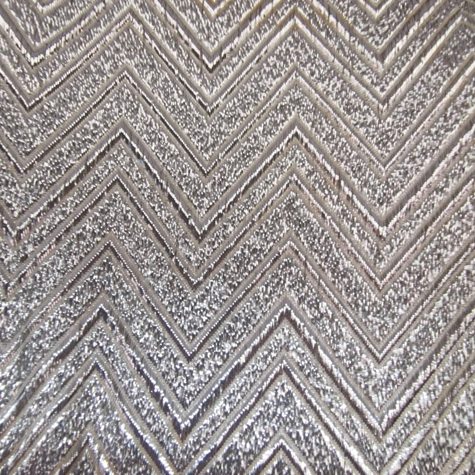 Vintage 1960s Silver Metallic Brocade Clutch Bag Chevron Evening Kiss Lock Frame – photo 2