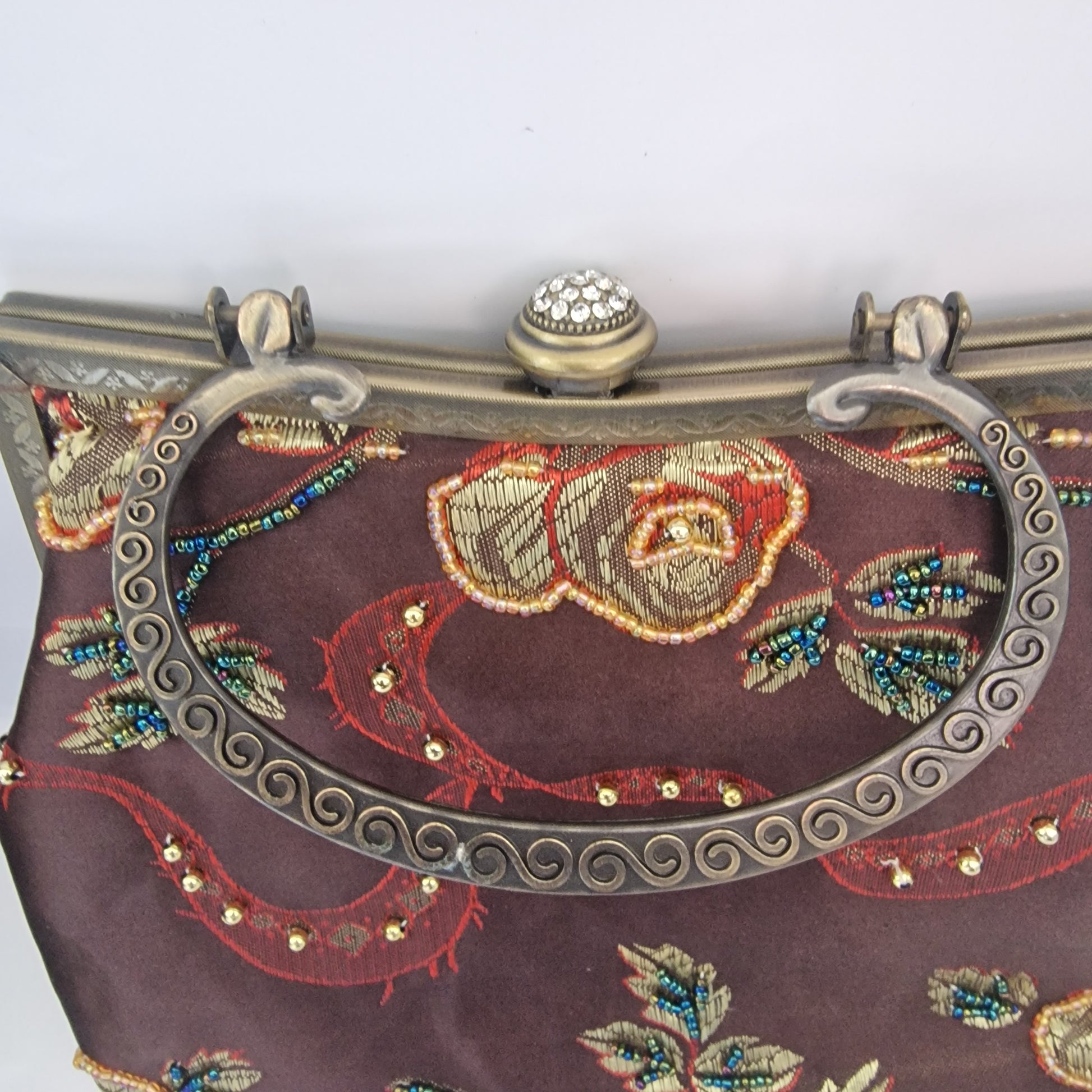 Vintage Faye London 1990s Burgundy Embroidered Fabric Clutch Bag Floral Beaded – photo 2