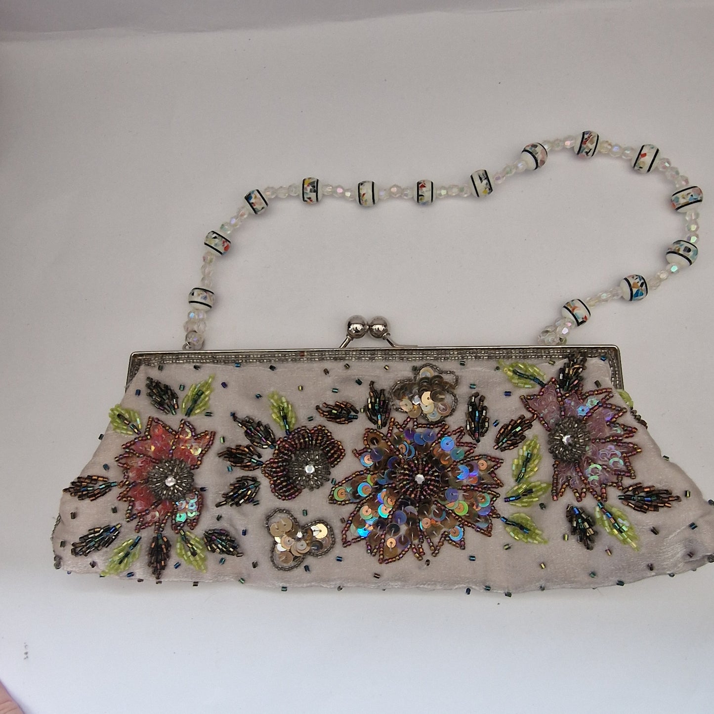 Vintage 1990s Cream Fabric Beaded Sequin Floral Clutch Bag Silver Frame Clasp – photo 9