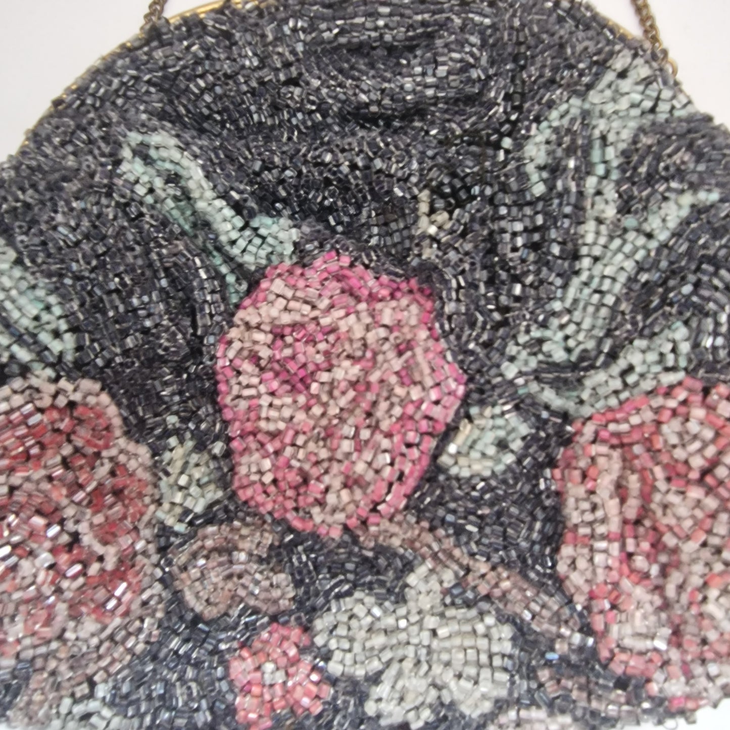 Vintage 1950s Black Pink Glass Beaded Floral Evening Clutch Bag Gold-Tone Frame – photo 7