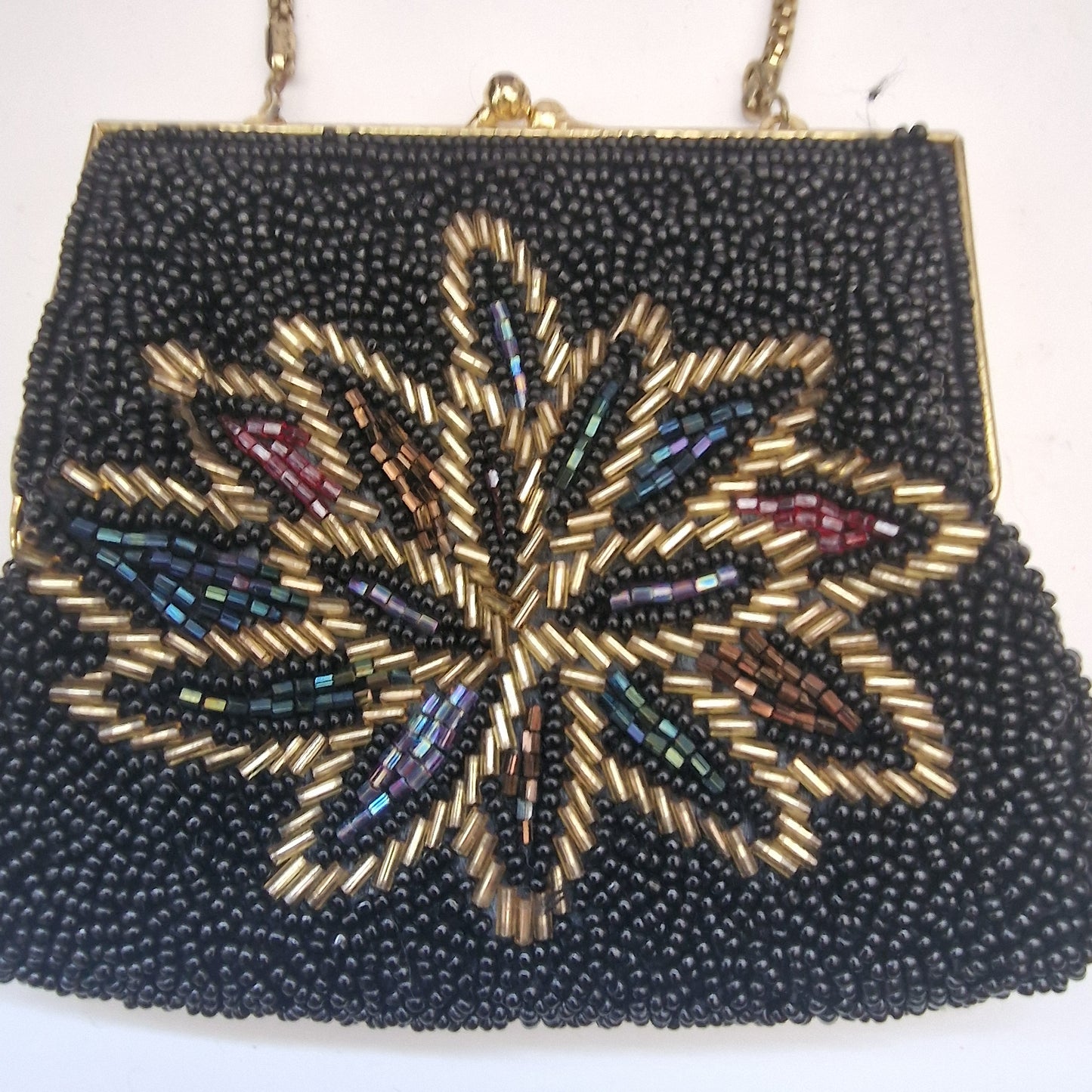 Vintage 1960s Black Glass Beaded Evening Bag Gold-Tone Frame Floral Kiss Lock – photo 2