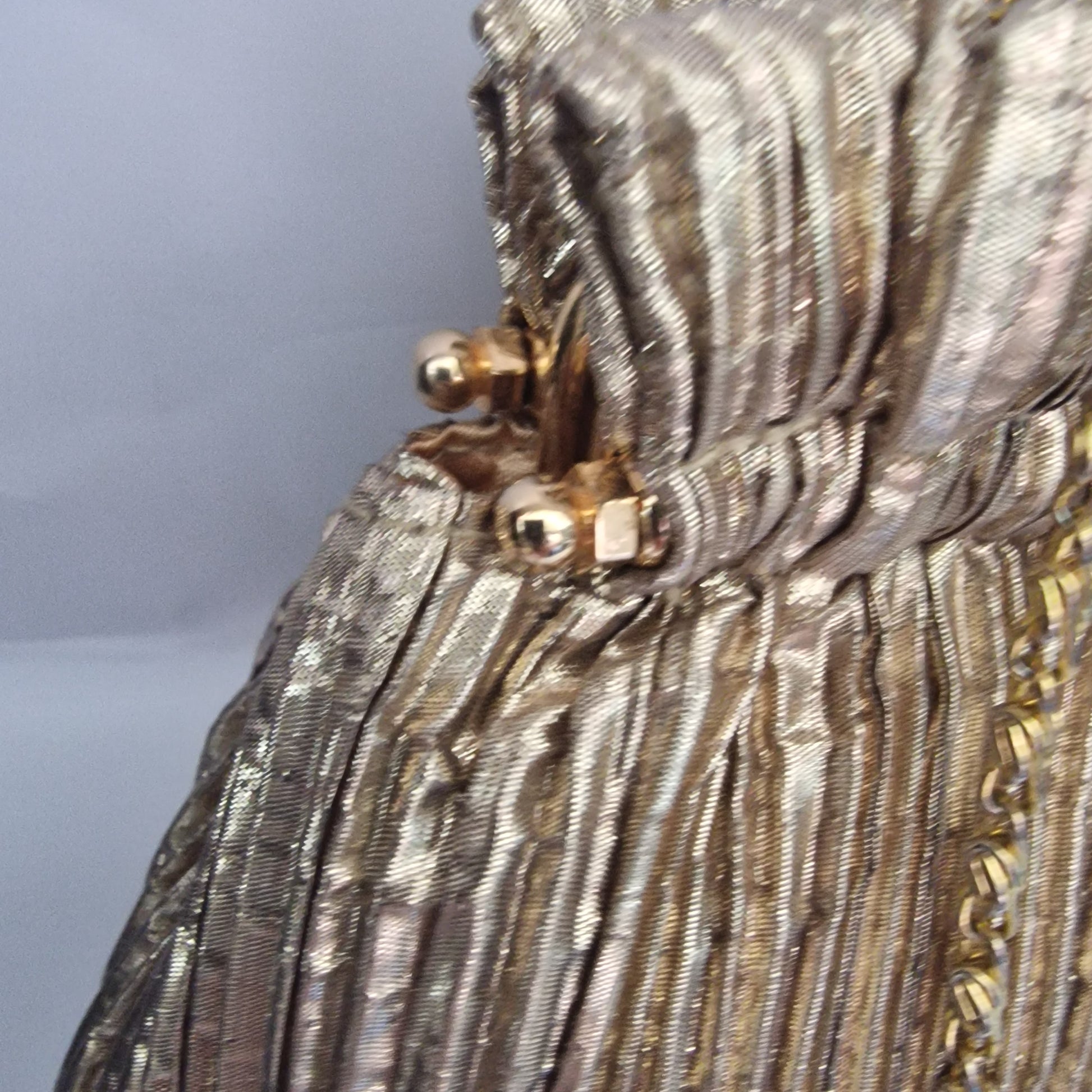 Vintage Frangi 1980s Gold Lamé Pleated Clutch Bag Gold-Tone Chain Strap Evening – photo 5