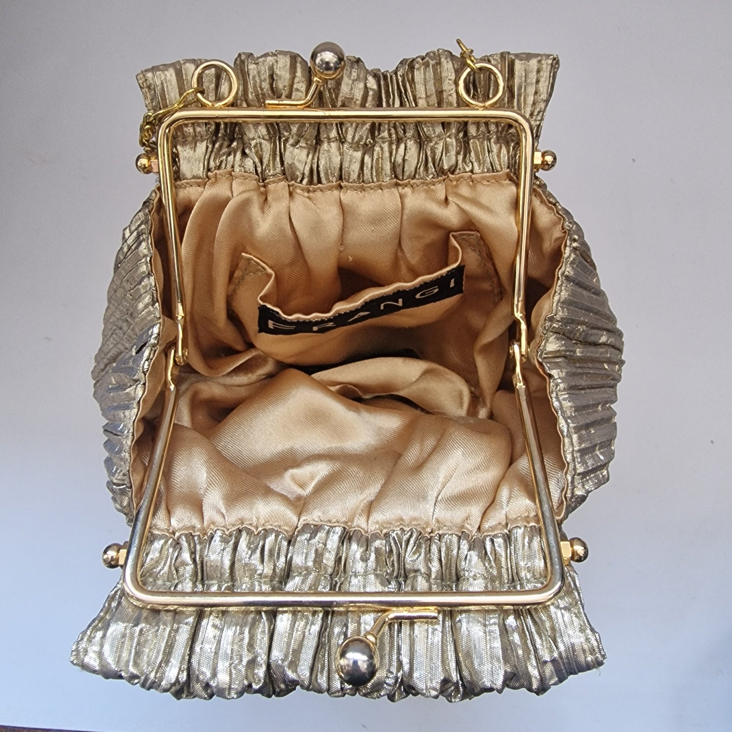 Vintage Frangi 1980s Gold Lamé Pleated Clutch Bag Gold-Tone Chain Strap Evening – photo 8