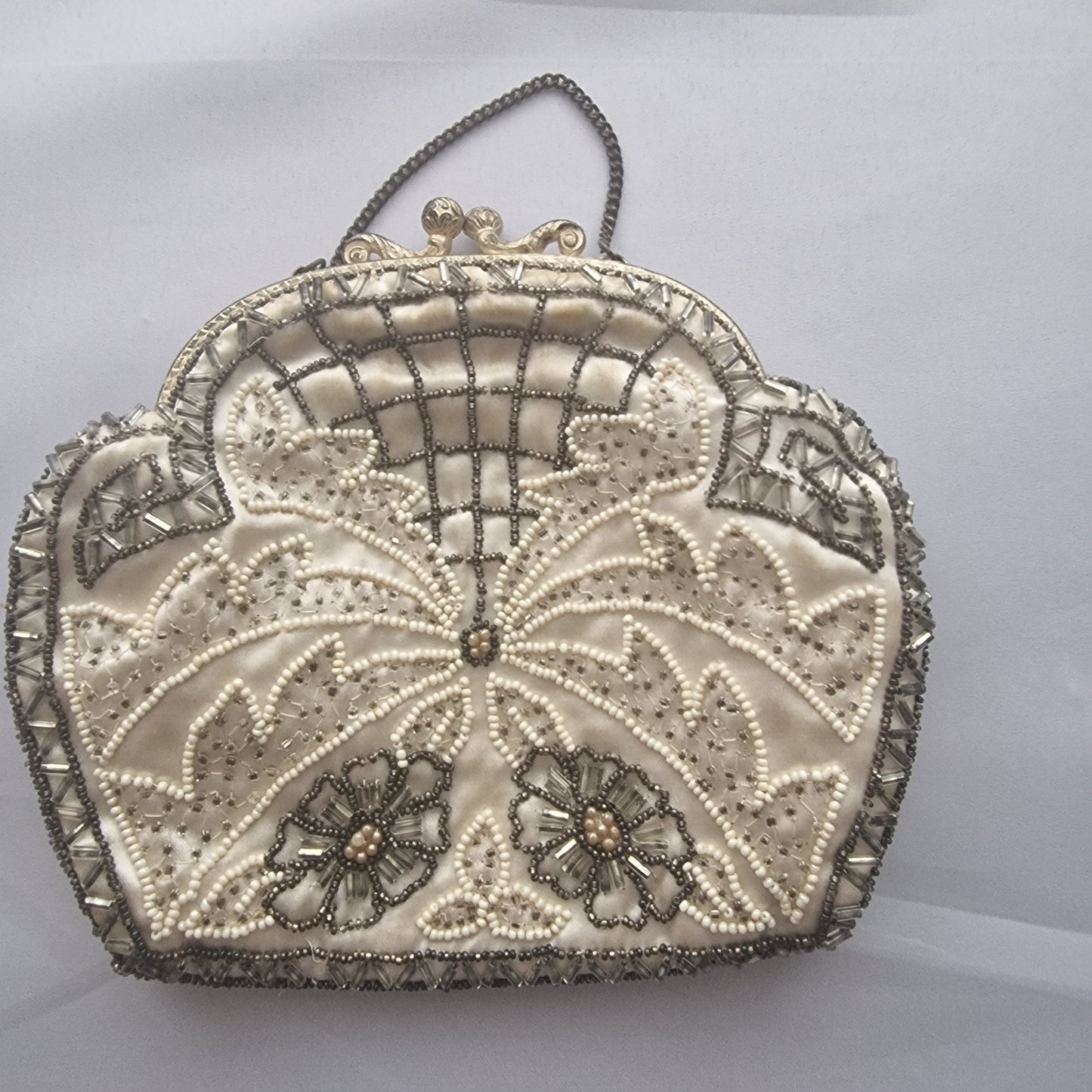 Vintage 1950s French Ivory Satin Beaded Evening Clutch Bag Floral Frame Clasp – photo 5
