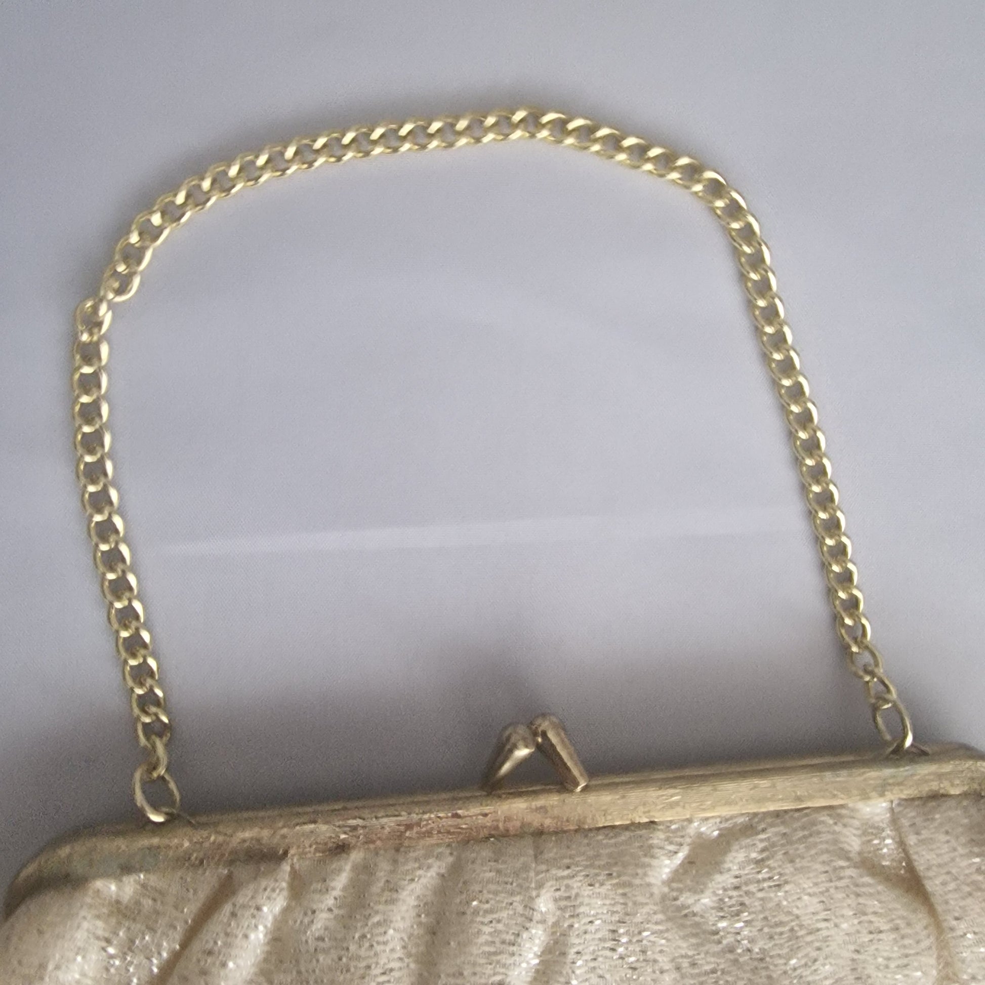 Vintage 1970s Gold Cream Metallic Fabric Evening Clutch Bag And Coin Purse Set – photo 4