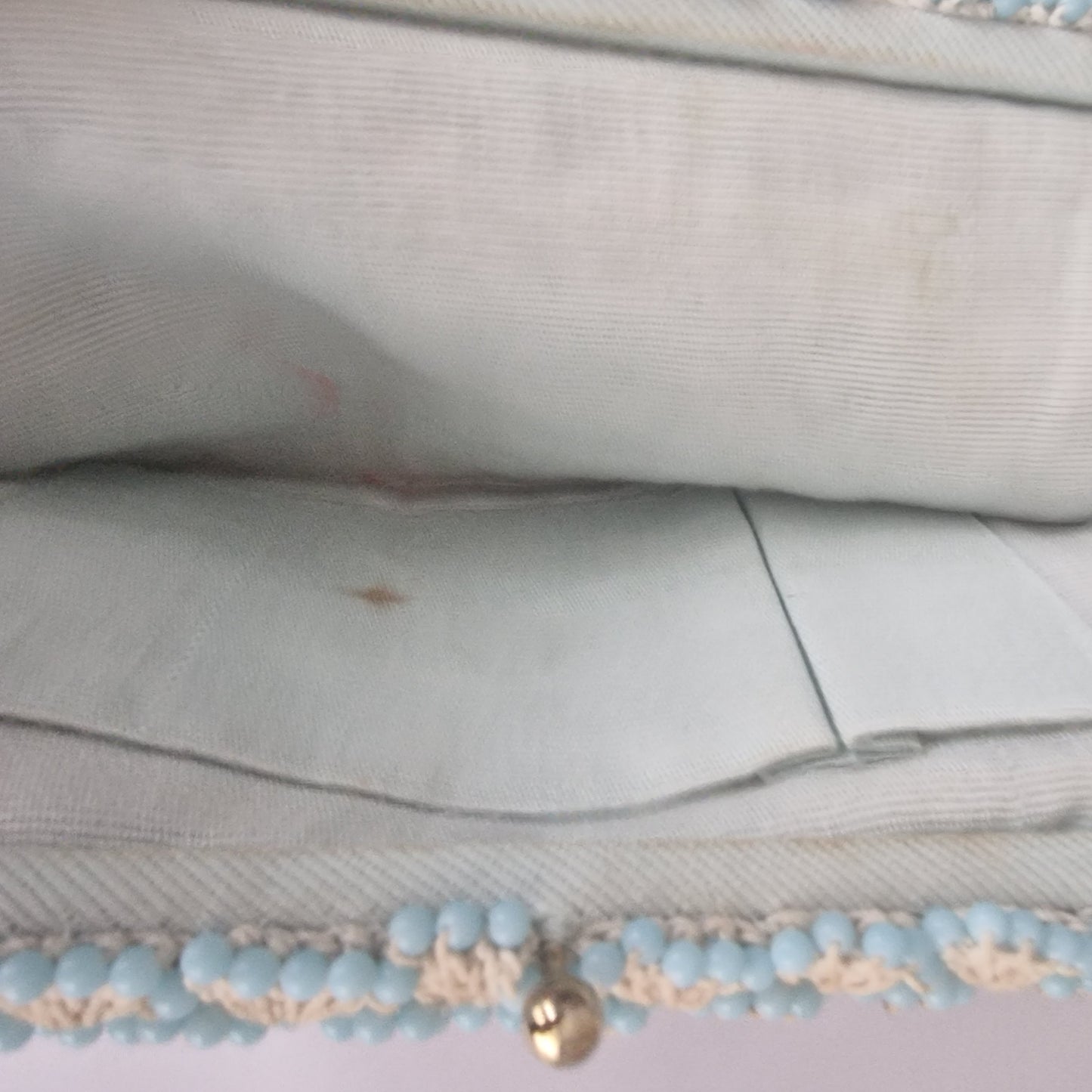 Vintage 1960s Baby Blue Cream Beaded Crochet Evening Clutch Bag Frame Kiss Lock – photo 6