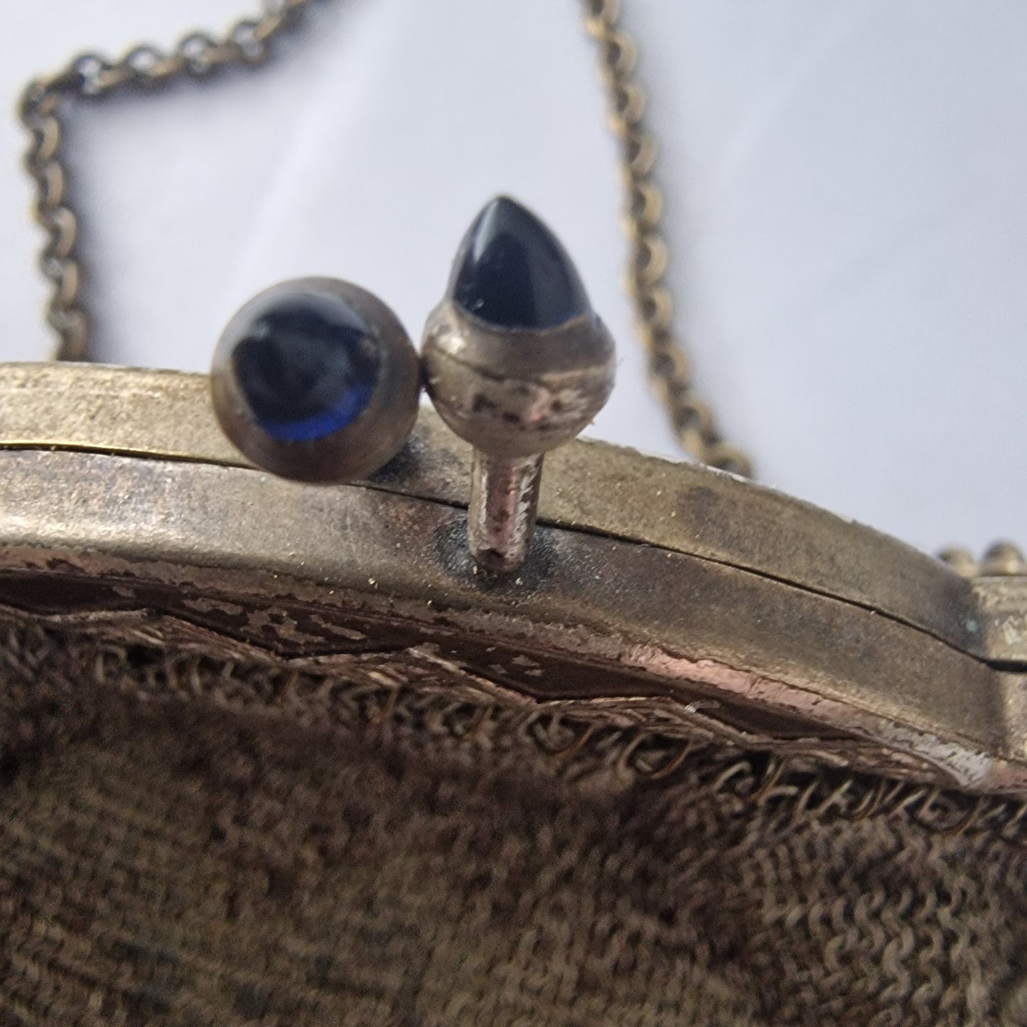 Antique Silver-Tone Metal Mesh Coin Bag Edwardian Chain Handle Blue Stone Clasp – photo 7