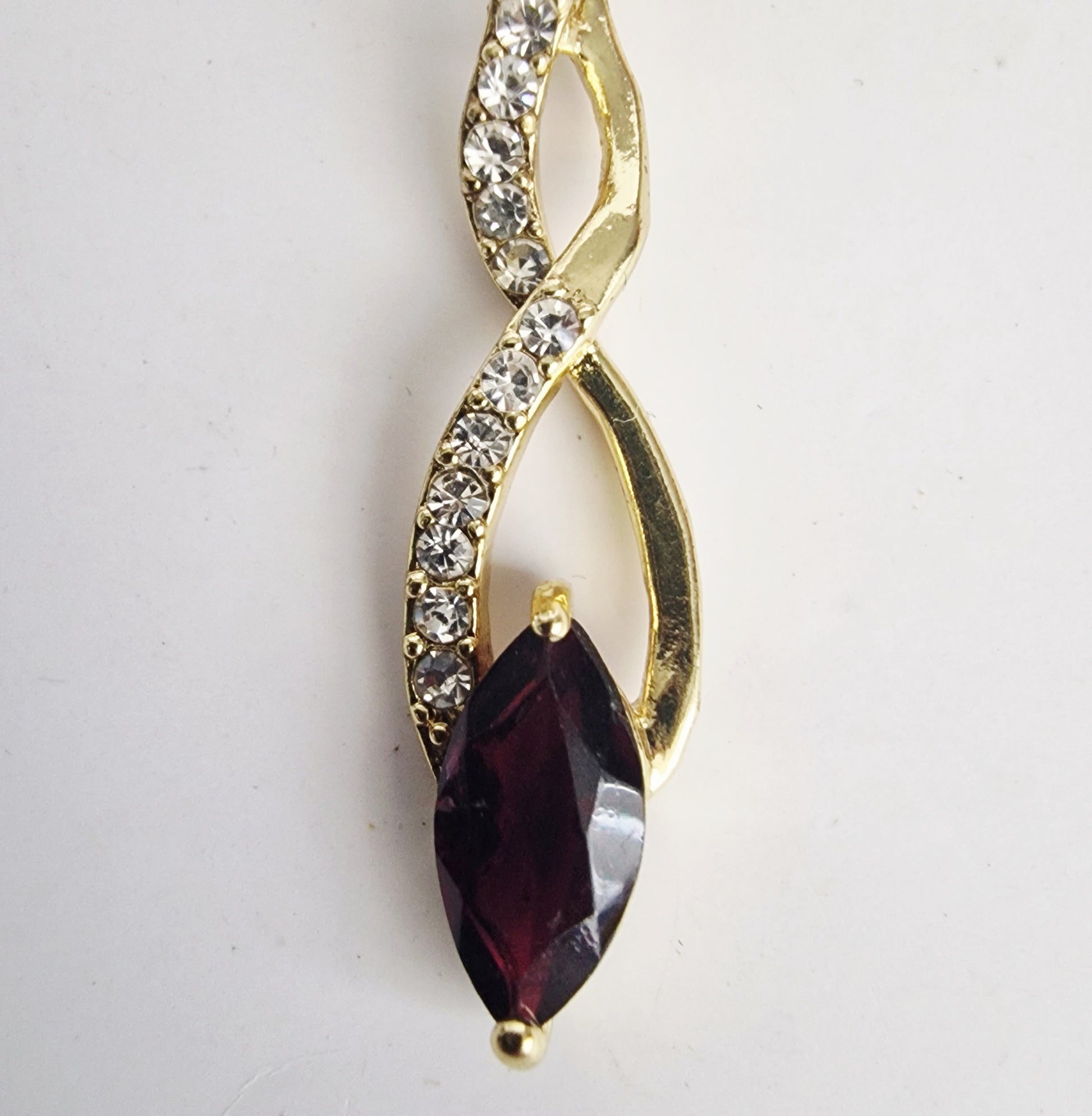 Vintage 1990s Gold-Tone Pendant Necklace Purple Rhinestone Geometric Twist Drop – photo 4