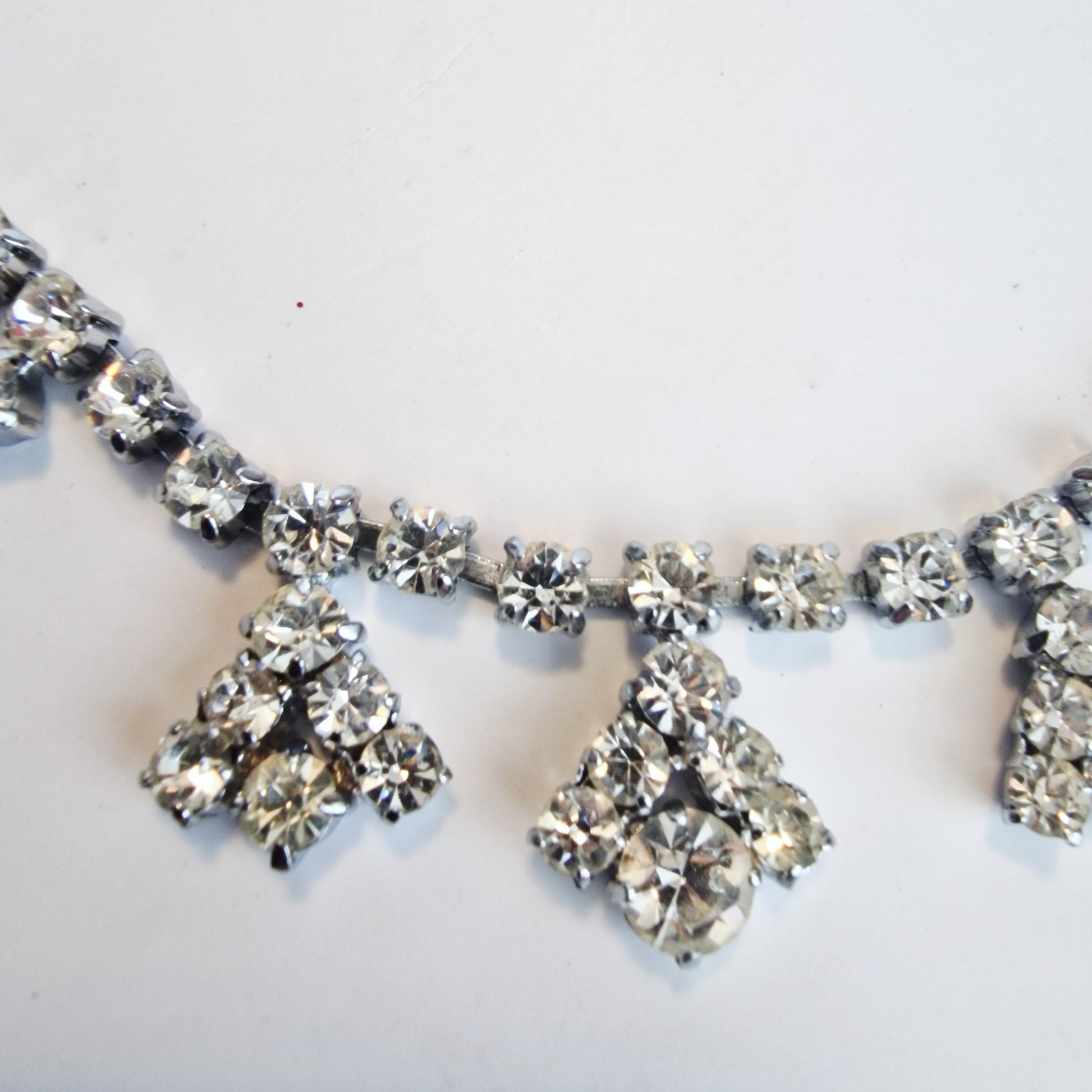 Vintage 1950s Silver-Tone Rhinestone Drop Necklace Geometric Costume Jewellery – photo 4