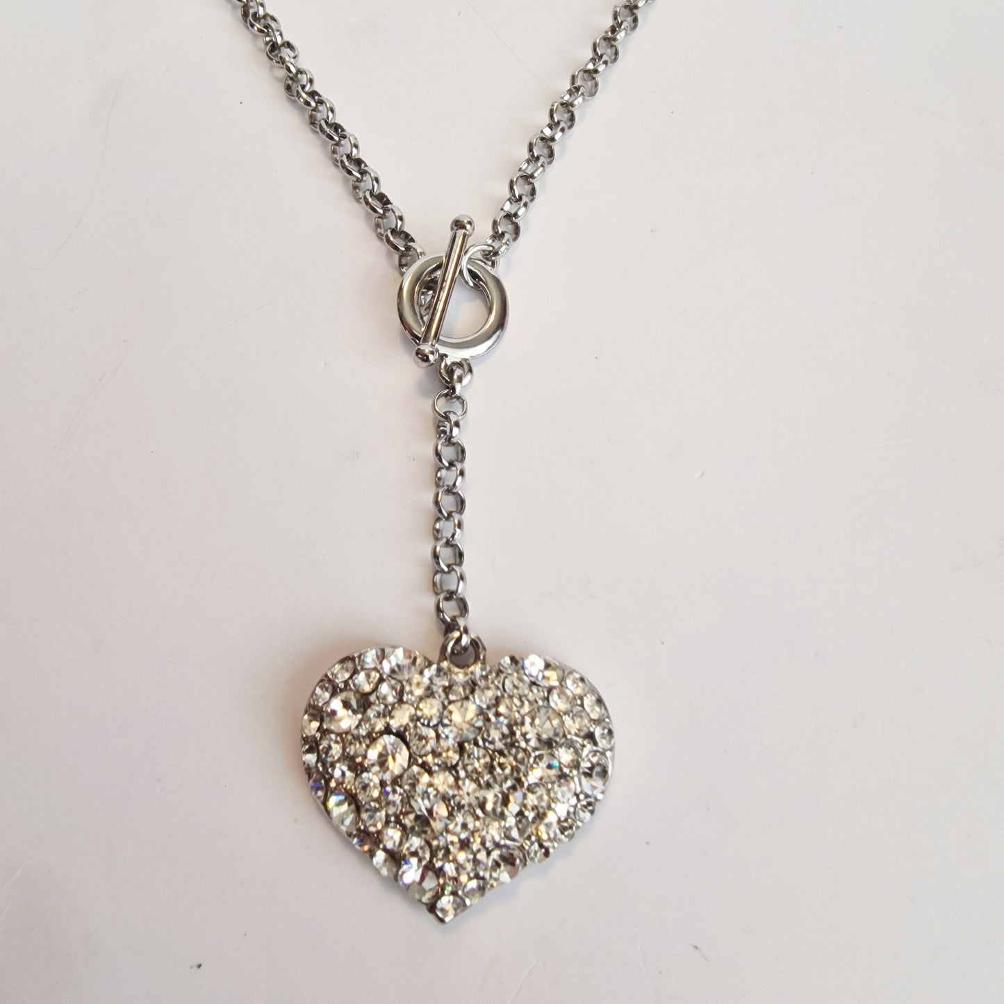 Vintage 1990s Silver-Tone Rhinestone Pave Heart Lariat Pendant Necklace Toggle – photo 4