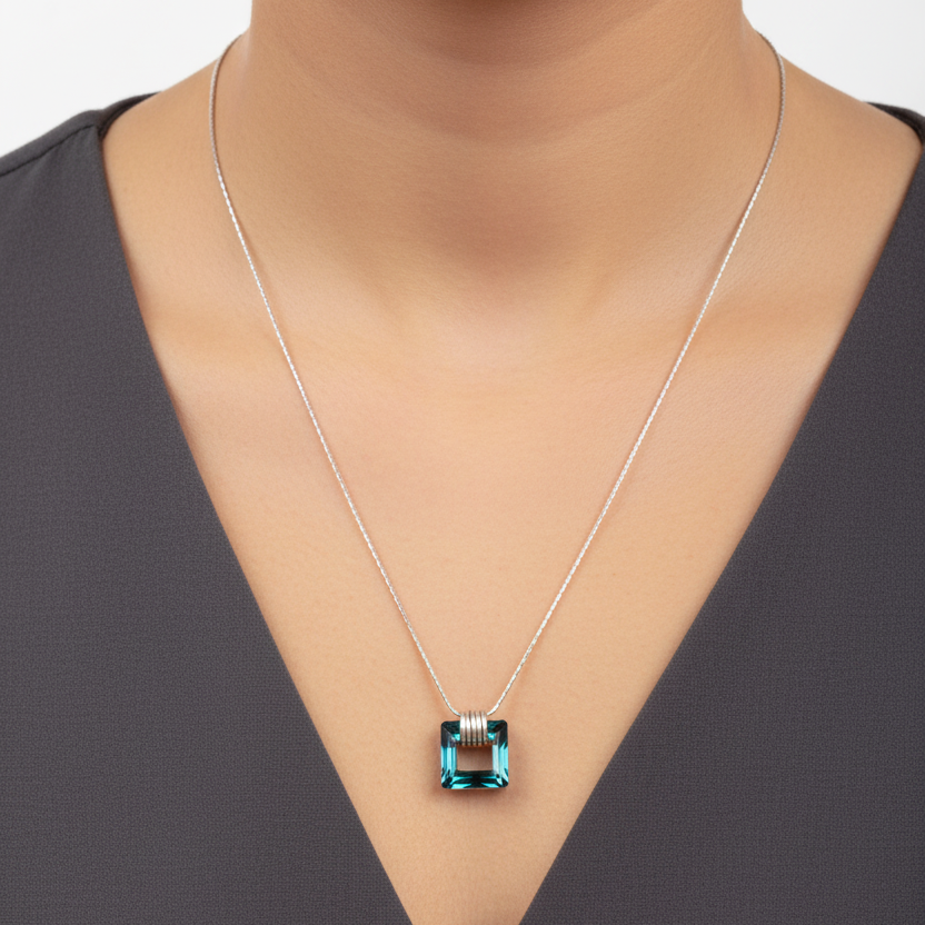 Vintage 1990s Silver-Tone Blue Aurora Crystal Square Pendant Necklace Geometric