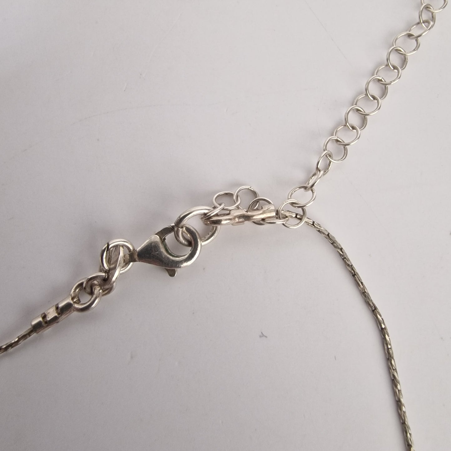 Vintage 1990s Silver-Tone Blue Aurora Crystal Square Pendant Necklace Geometric – photo 3