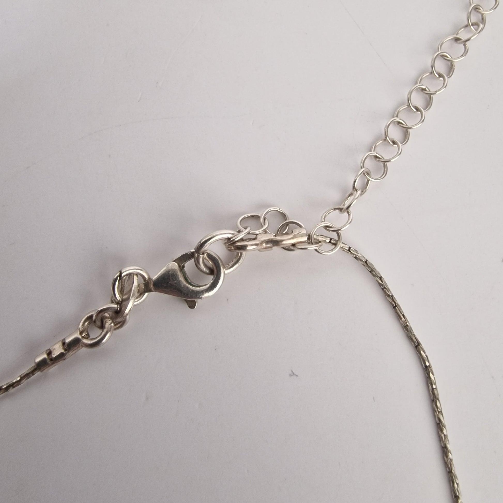 Vintage 1990s Silver-Tone Blue Aurora Crystal Square Pendant Necklace Geometric – photo 3