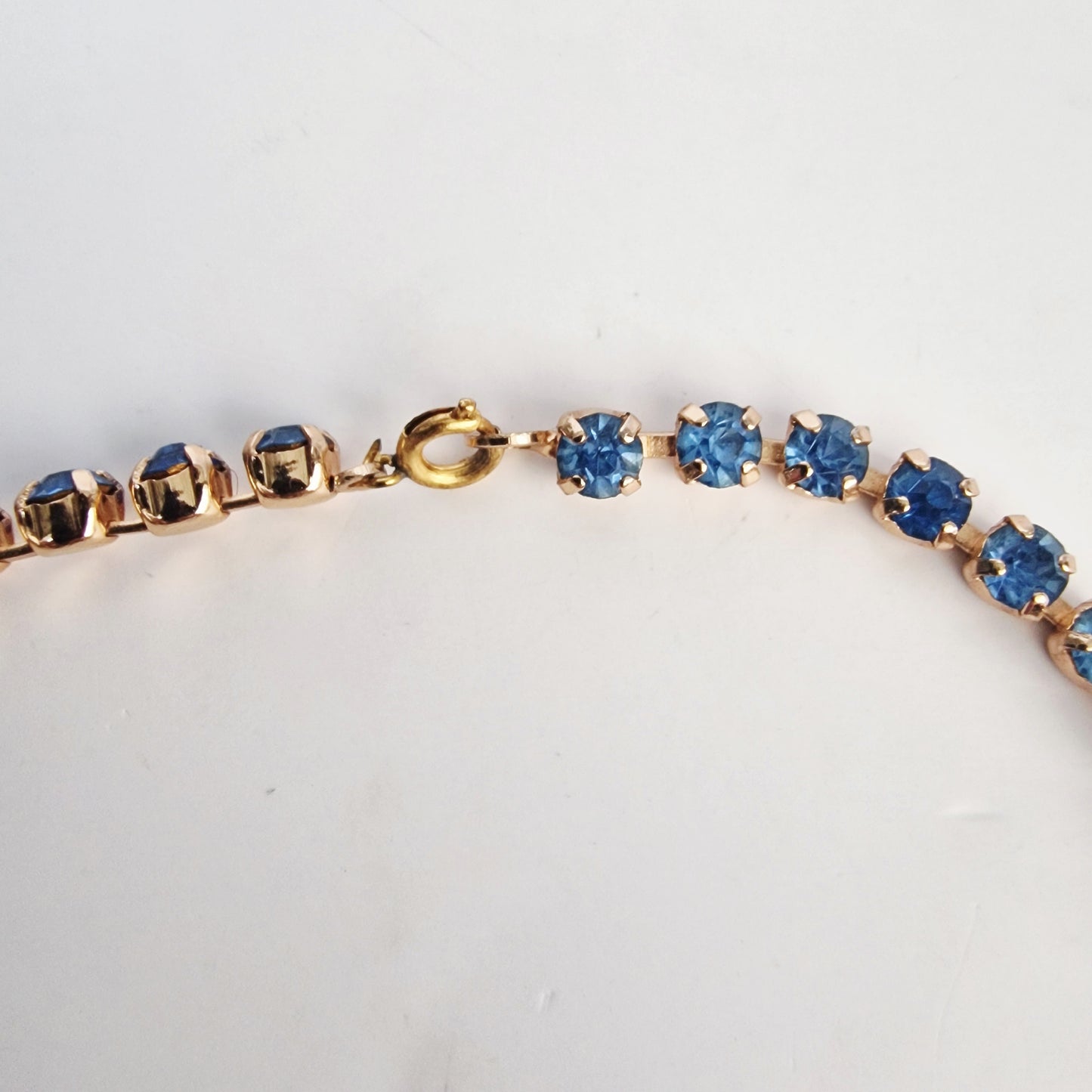 Vintage 1950s Cobalt Blue Gold-Tone Rhinestone Graduated Riviere Collar Necklace – photo 2