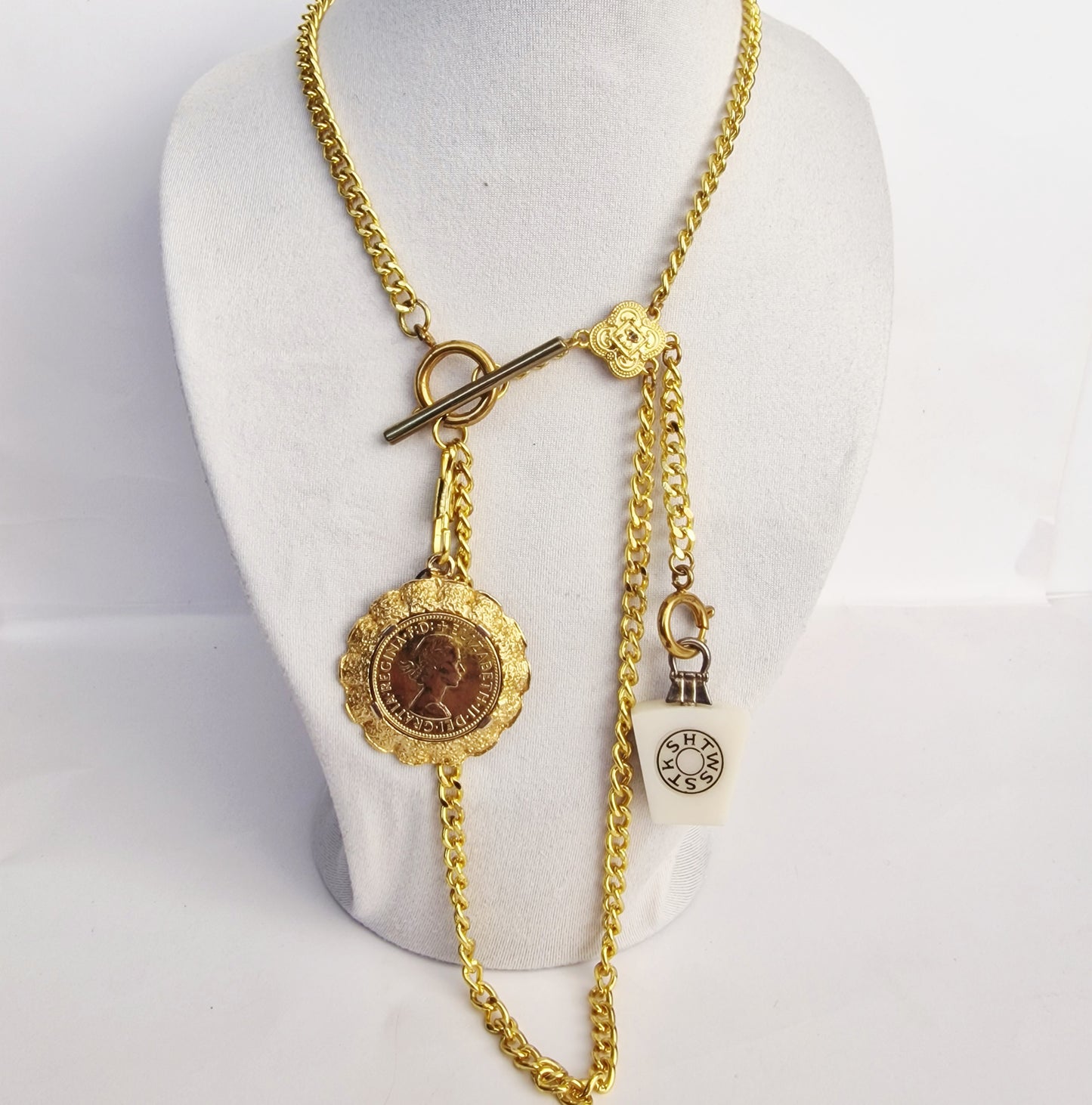 Vintage 1980s Gold-Tone Coin Charm Necklace Toggle Clasp Halfpenny Curb Chain