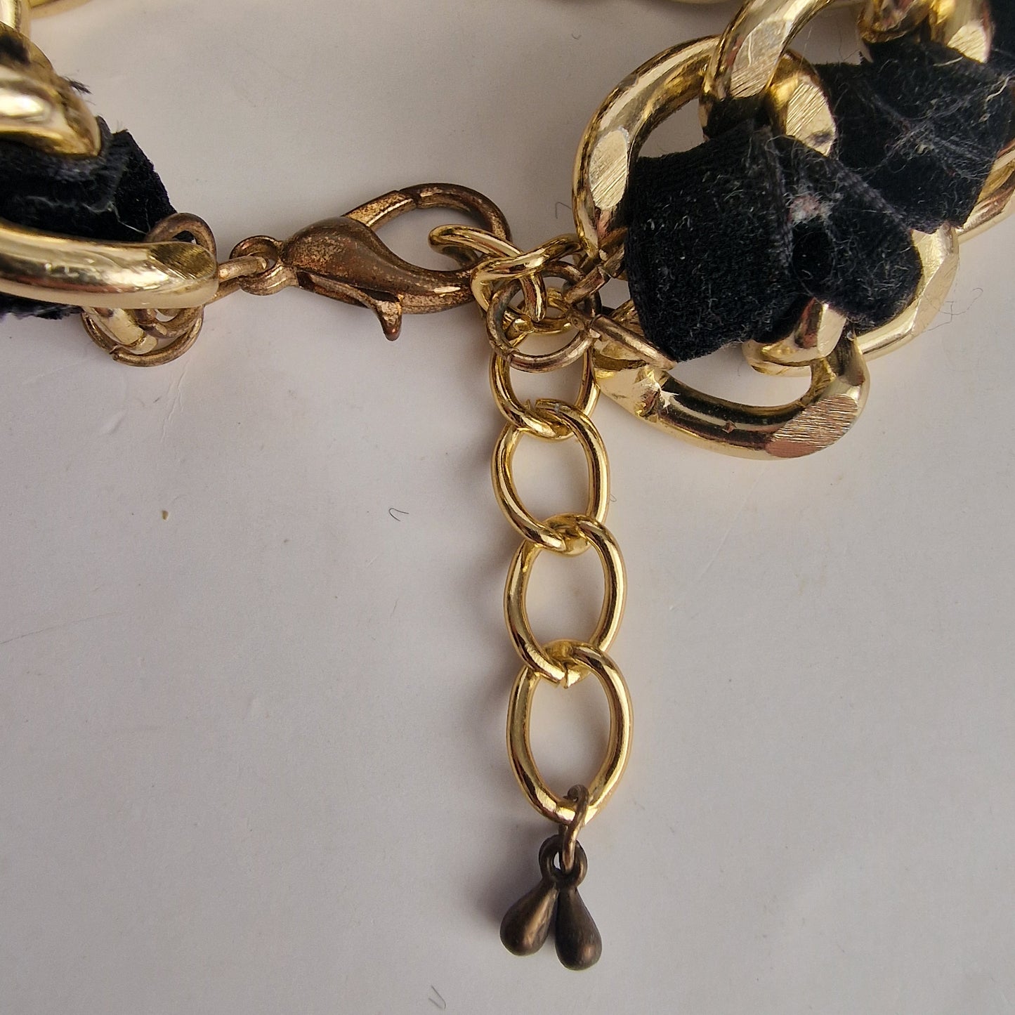 Vintage 1980s Gold-Tone Woven Black Ribbon Curb Chain Bracelet Rhinestone Focal – photo 7