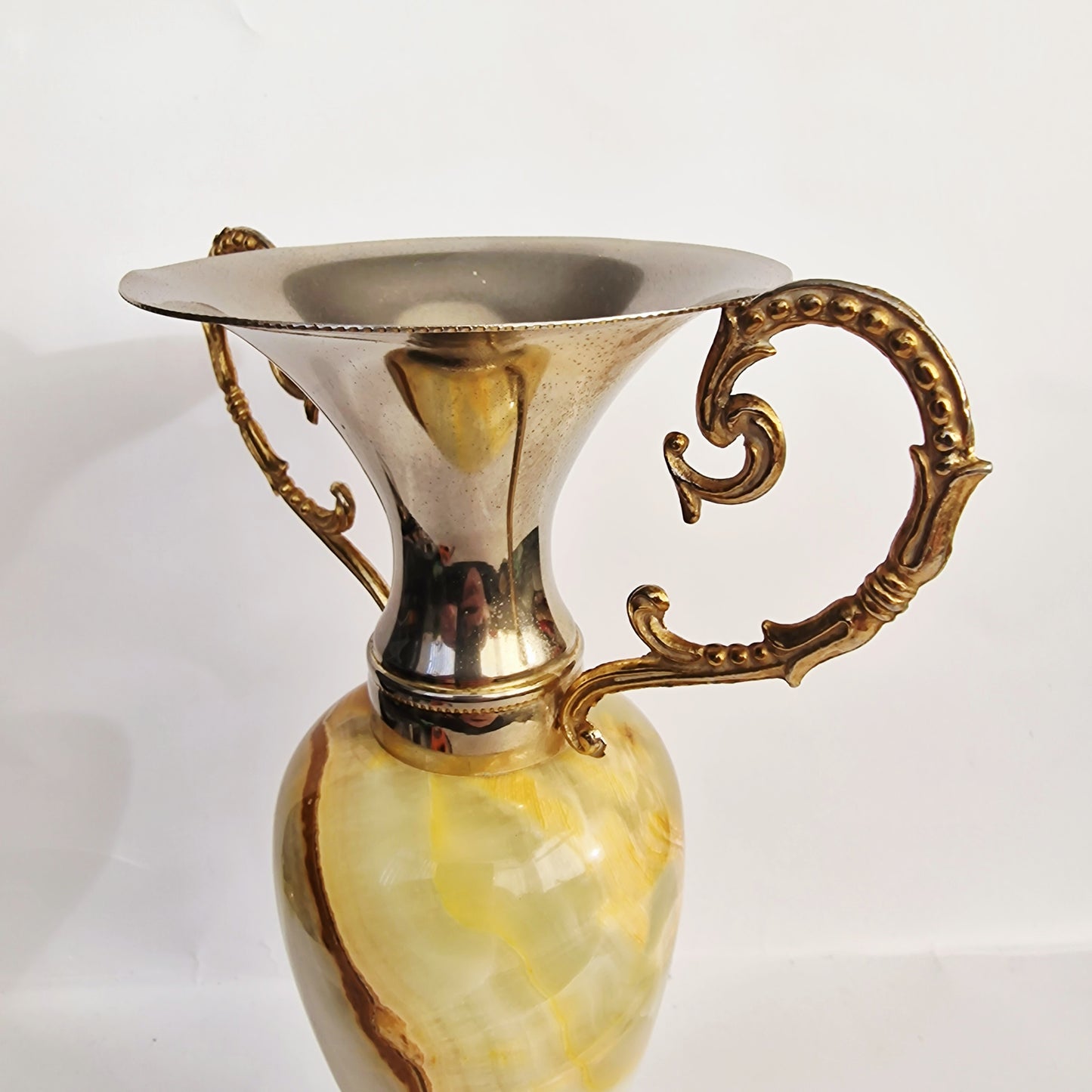 Vintage 1970s Green Natural Stone Vase Gold Silver Handles Trophy Urn Baroque – photo 3