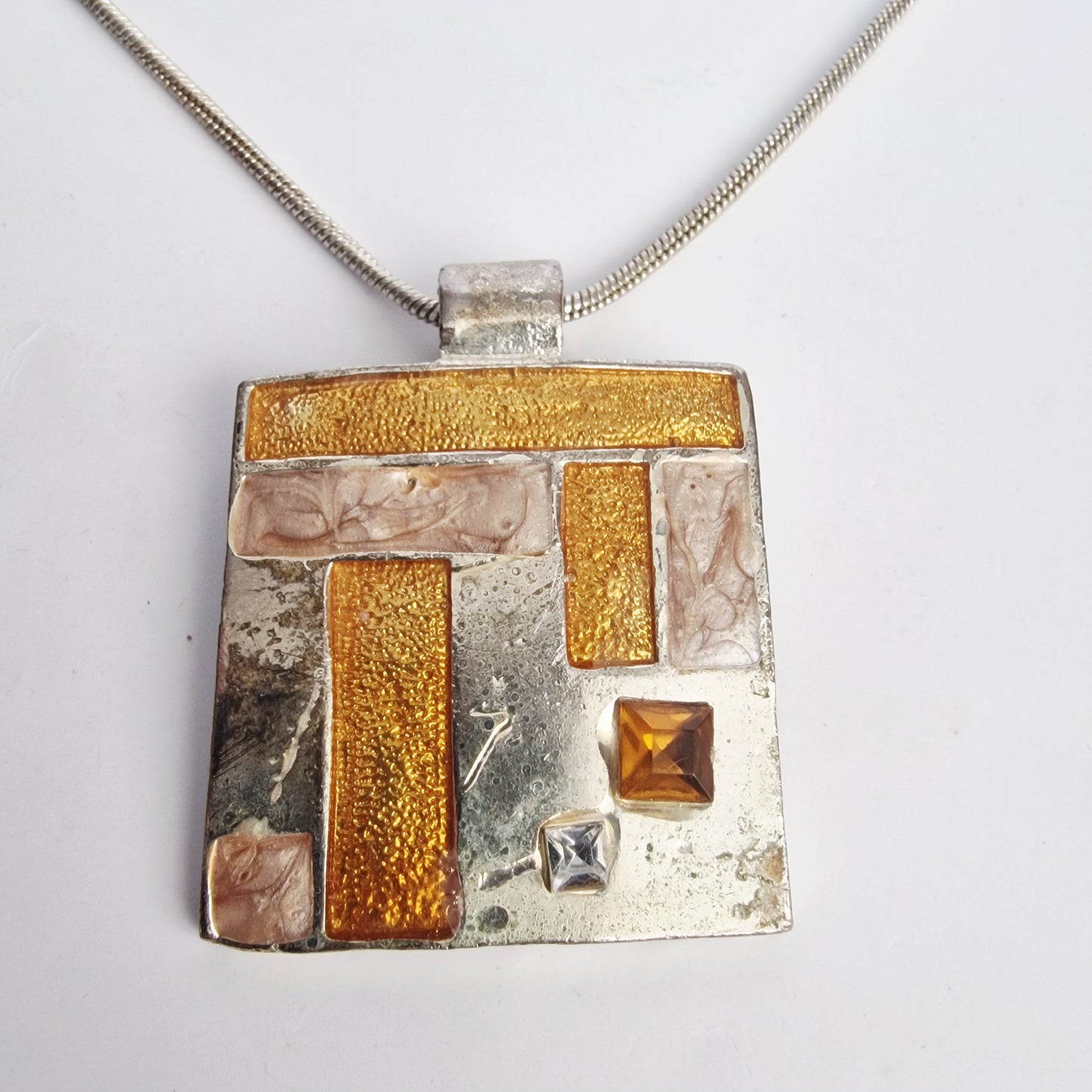 Vintage 1990s Silver-Tone Geometric Square Pendant Necklace Mixed Metal Amber – photo 2