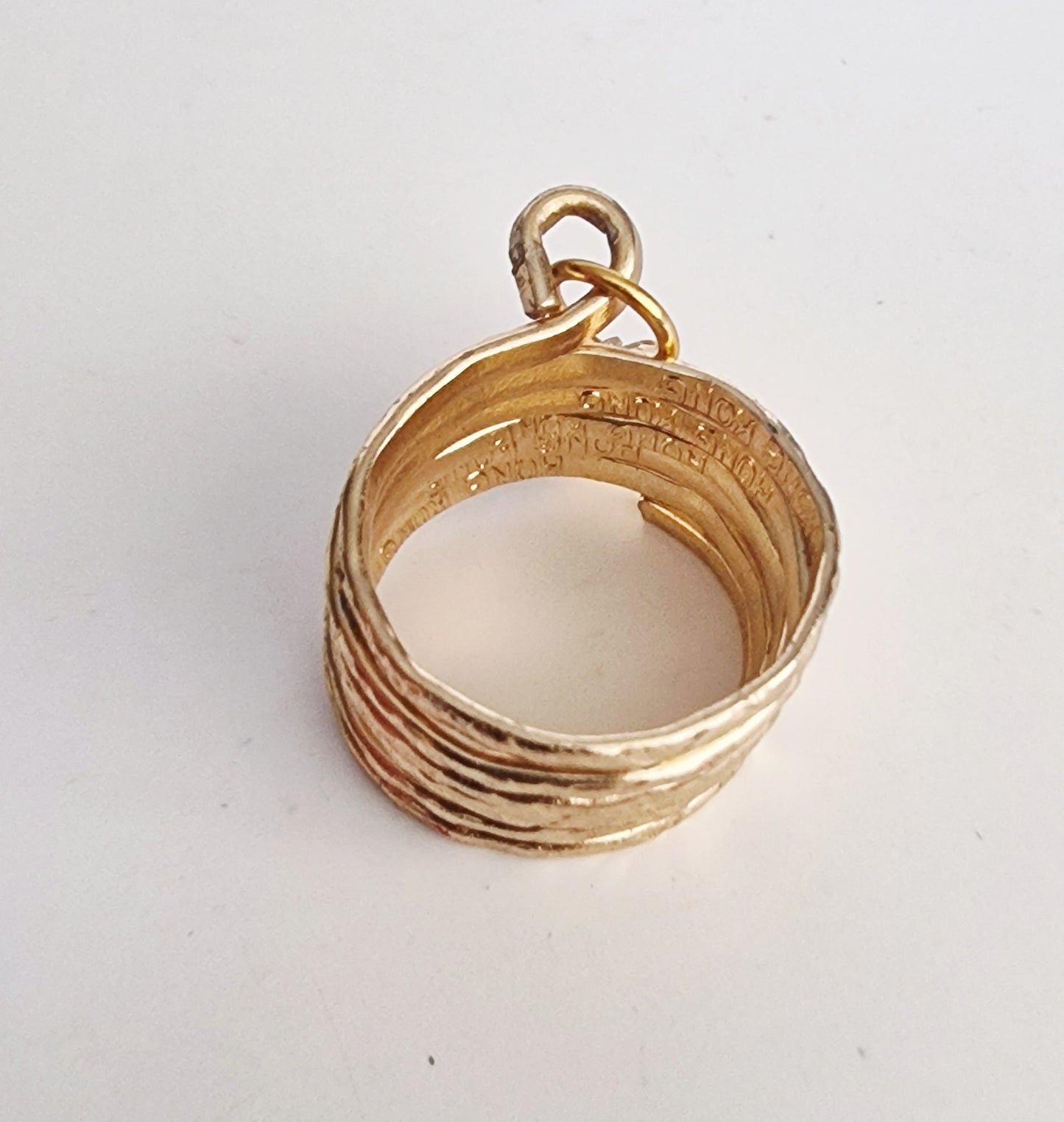 Vintage 1970s Gold-Tone Coiled Scroll Pendant Heart Charm Hong Kong Geometric – photo 2