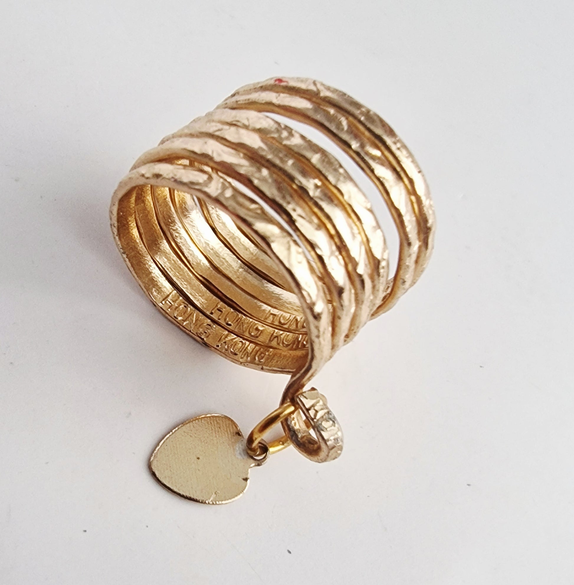Vintage 1970s Gold-Tone Coiled Scroll Pendant Heart Charm Hong Kong Geometric – photo 4