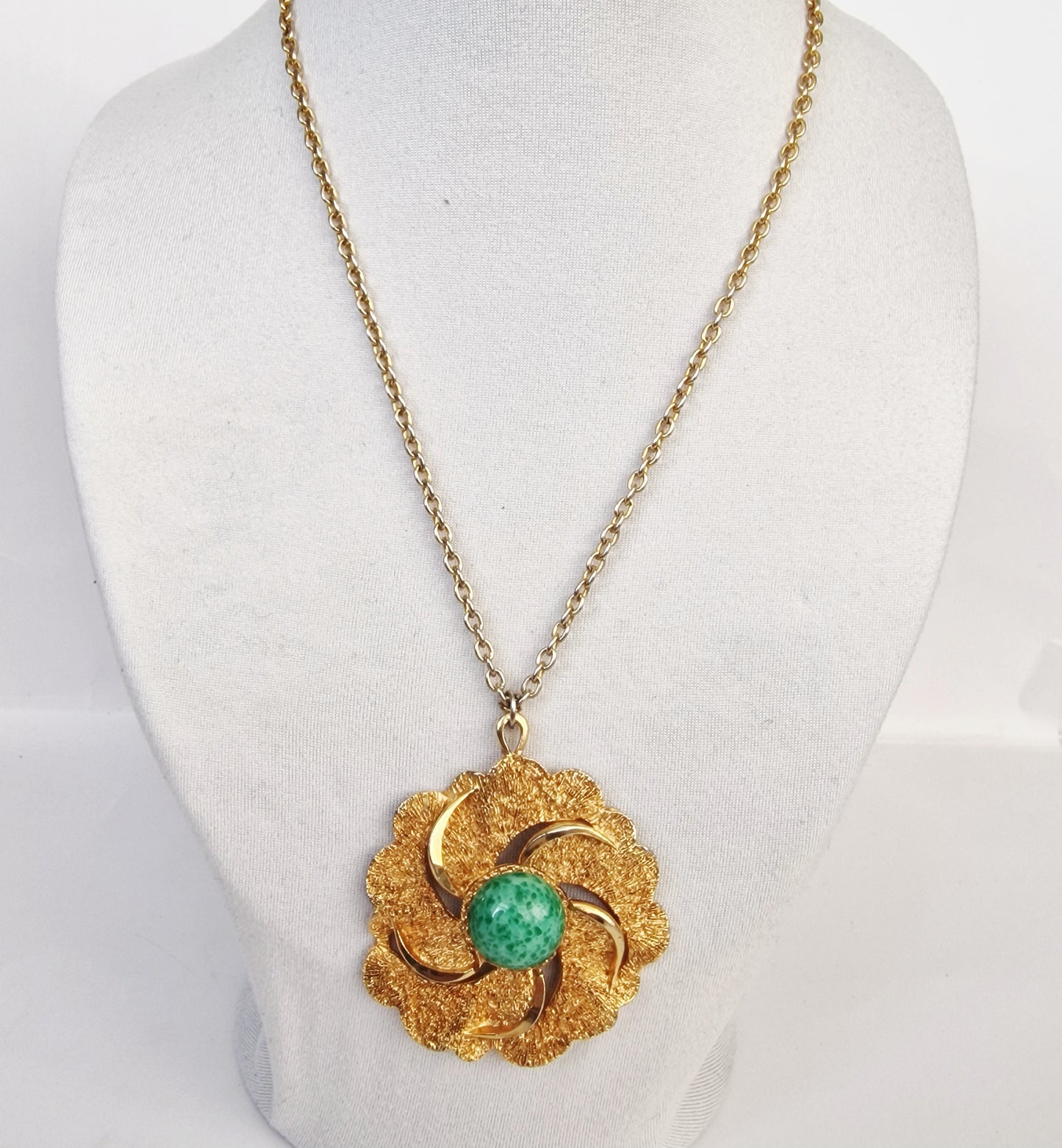 Vintage 1970s Gold-Tone Floral Statement Pendant Necklace Green Glass Cabochon