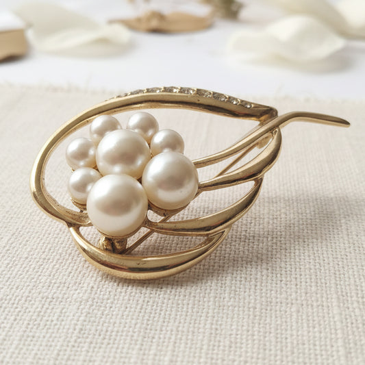 Vintage 1970s Gold-Tone Faux Pearl Rhinestone Leaf Brooch Floral Gold Costume