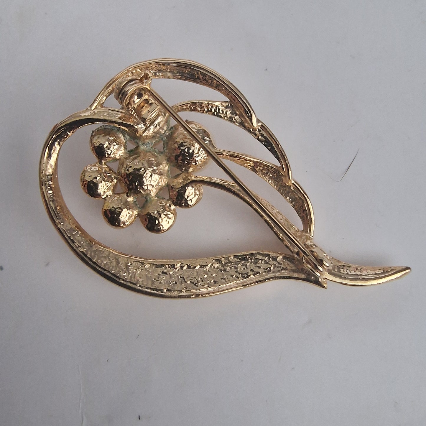 Vintage 1970s Gold-Tone Faux Pearl Rhinestone Leaf Brooch Floral Gold Costume