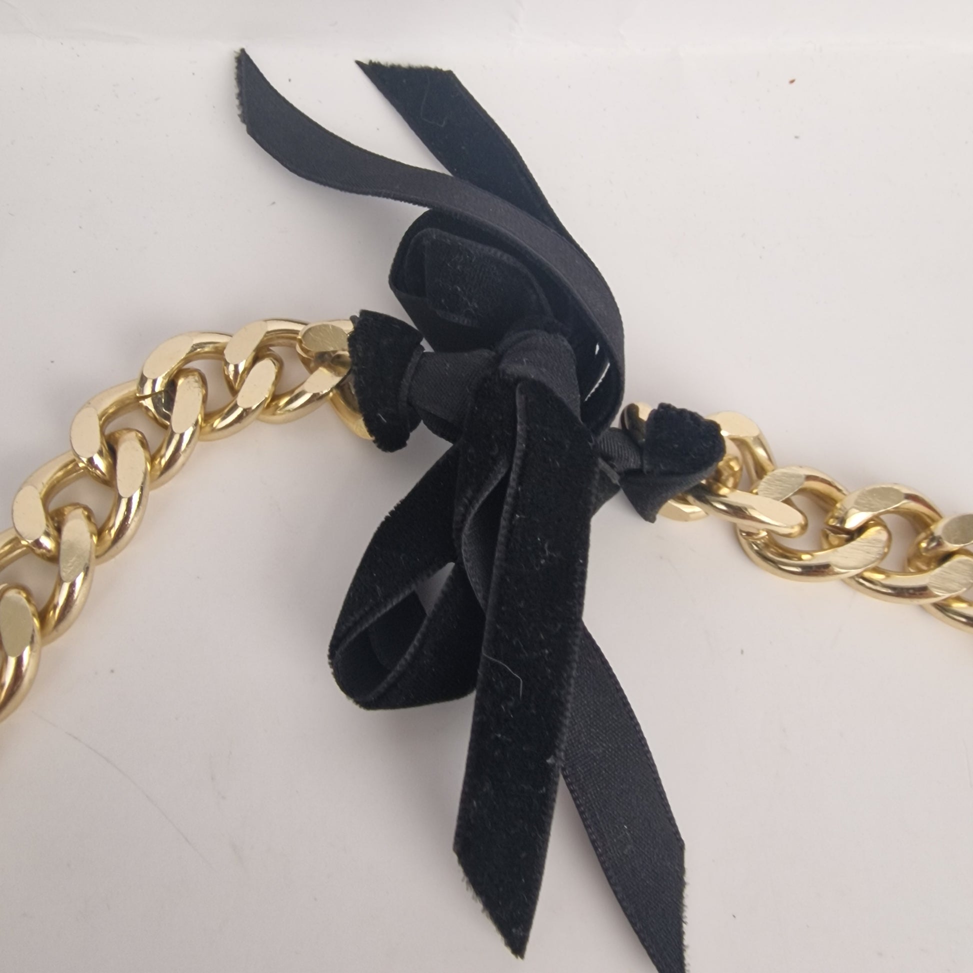 Vintage 2000s Gold-Tone Curb Chain Statement Necklace Floral Wire Crystal Beaded – photo 10
